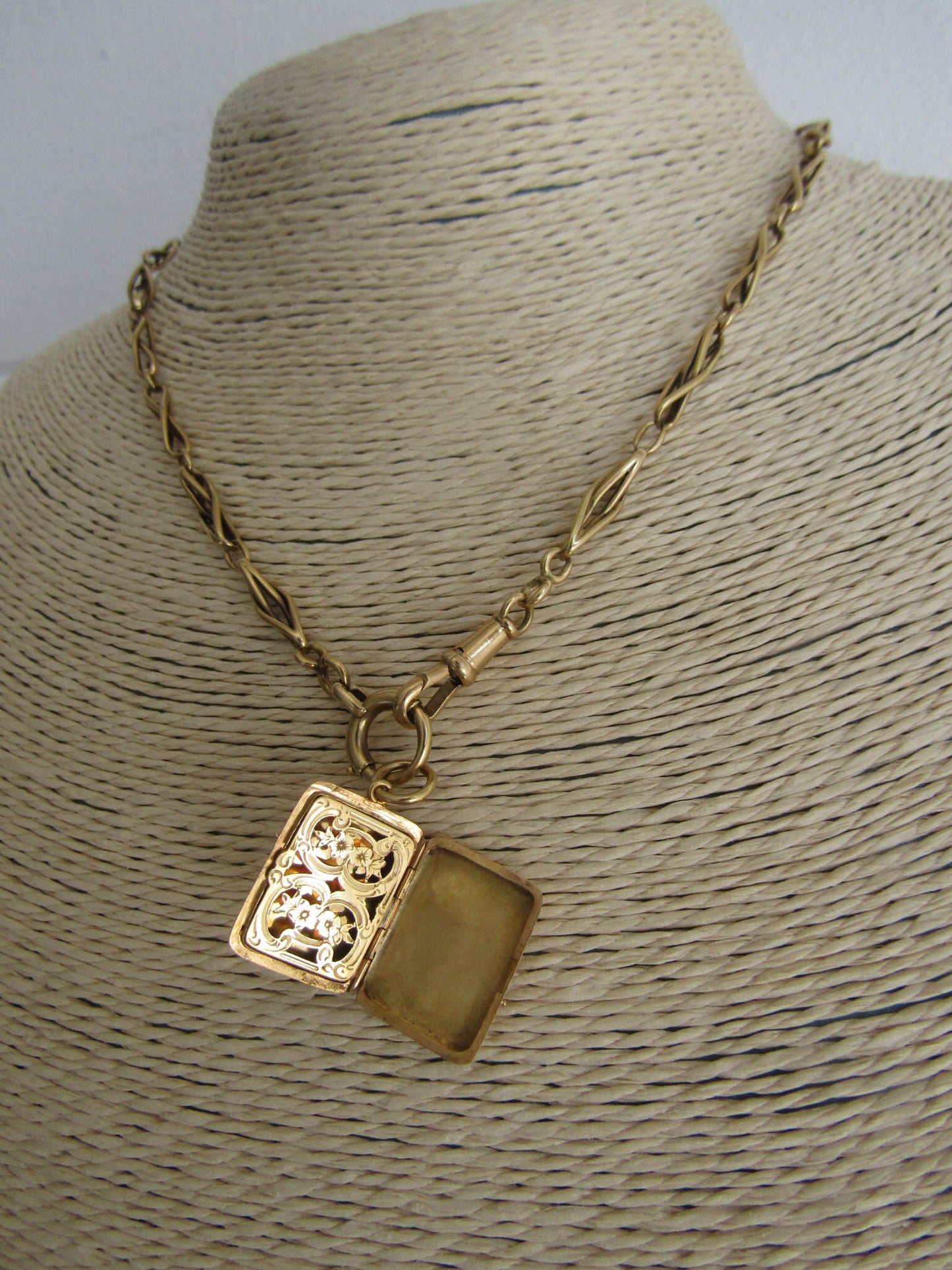 18K Antique French Belle Epoque Vinaigrette Locket, Guilloche Engine Turned Floral Victorian Pendant