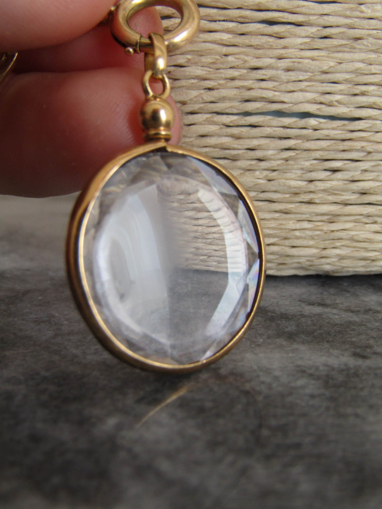 18k Gold Beveled Glass Shaker locket, Antique French Screw Top Locket c. 1900
