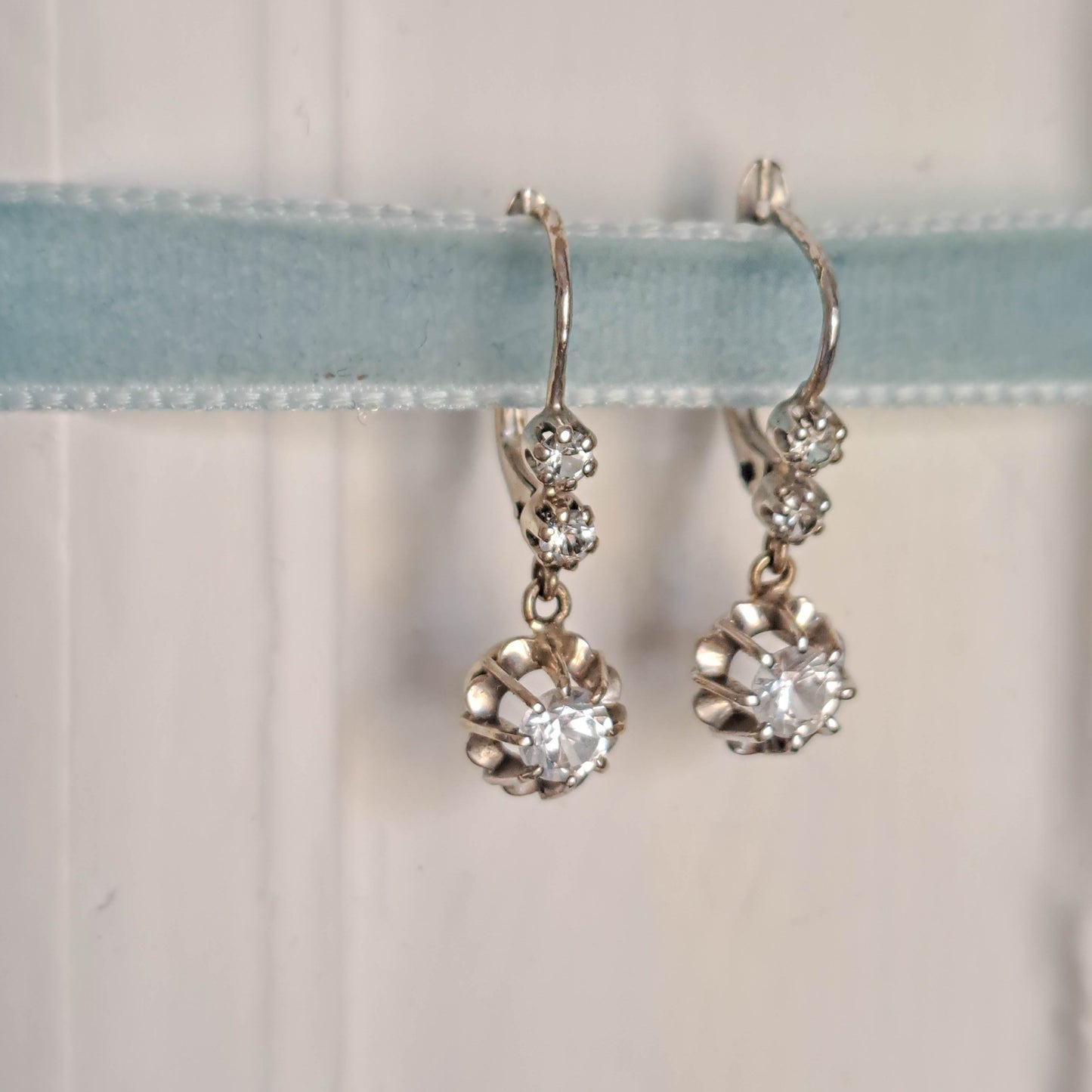 Antique 18K White Gold Art Deco Rock Crystal Trembleuse Earrings c. 1930