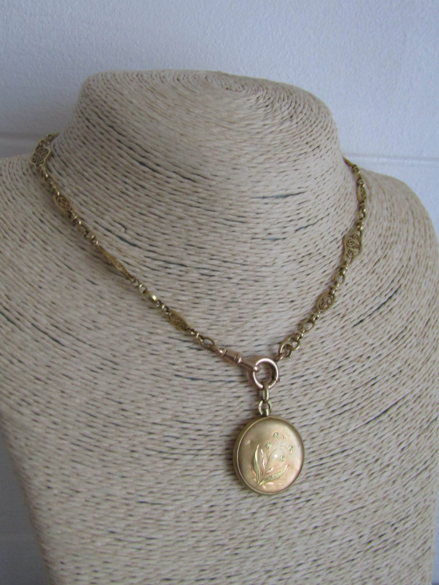 Antique Art Nouveau Lily of the Valley Glass Back Locket c. 1900