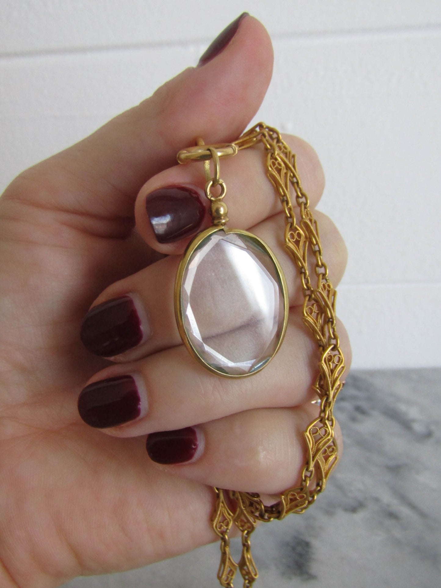 Antique 18K Gold Oval Edwardian Shaker Locket with Beveled Glass
