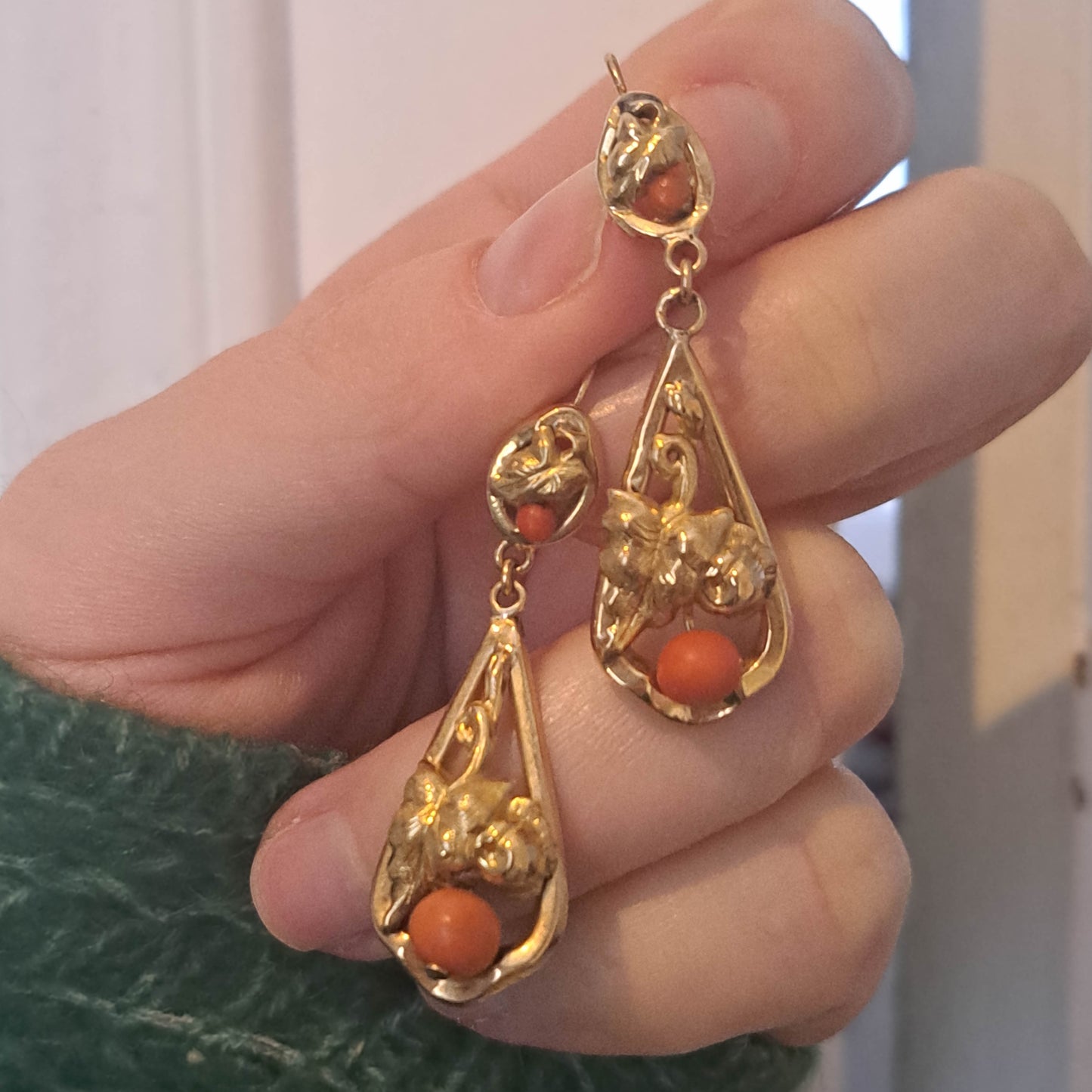 Antique Coral 18K Solid Gold Day and Night Dangle Earrings, French Victorian Belle Epoque Drop Earrings c. 1880