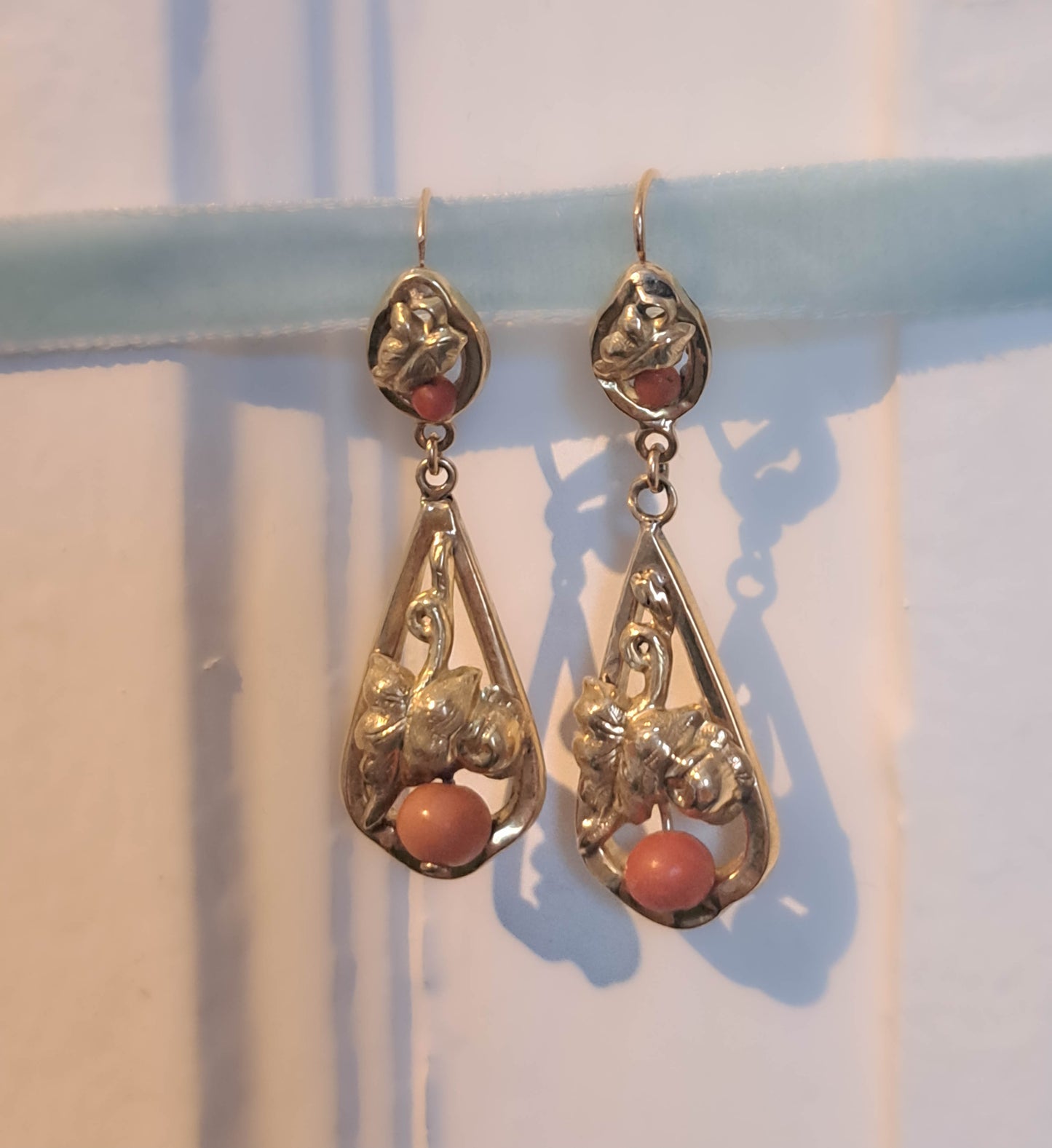 Antique Coral 18K Solid Gold Day and Night Dangle Earrings, French Victorian Belle Epoque Drop Earrings c. 1880