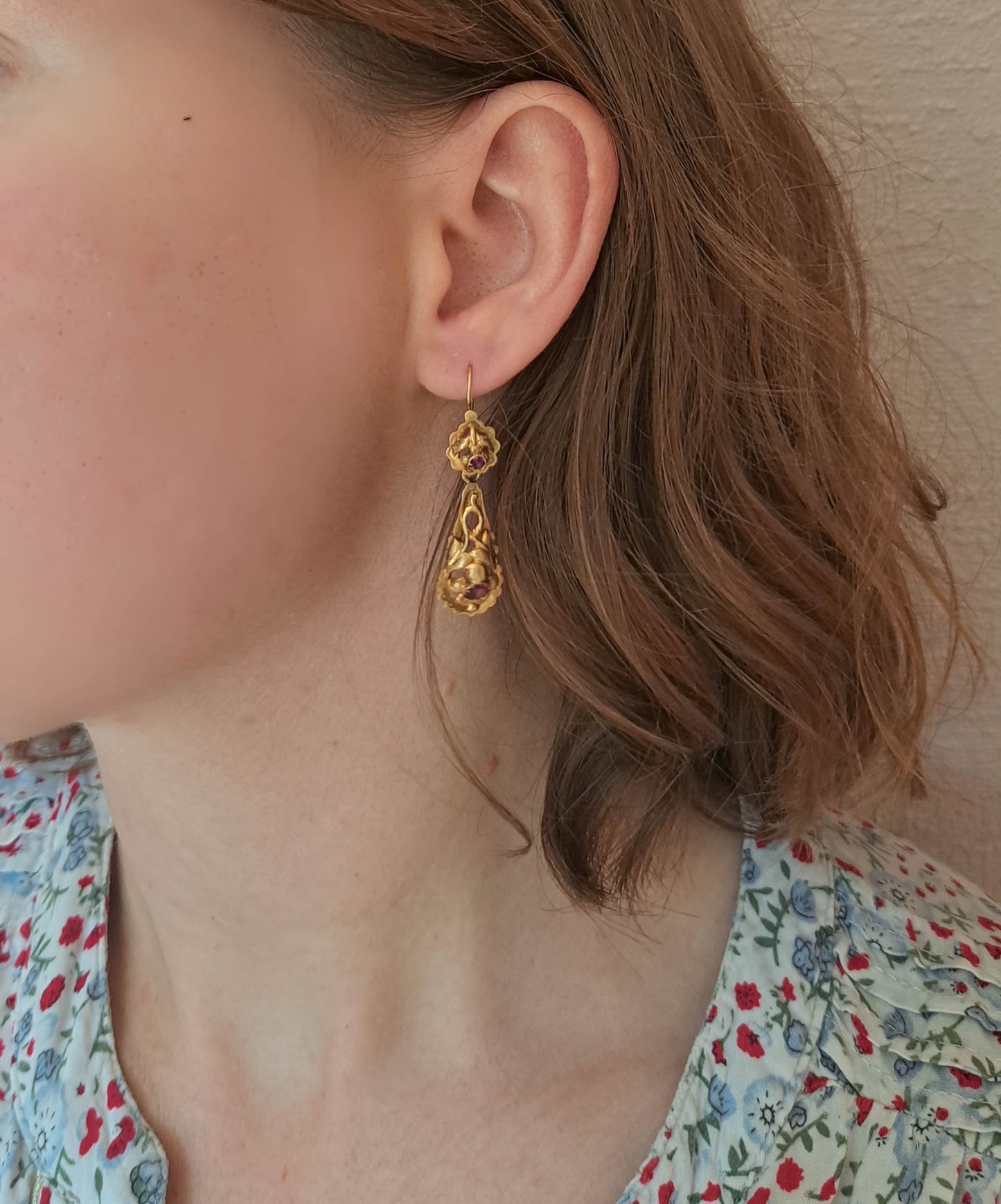 Antique Victorian Dangle Earrings with Rhodolite Garnets and Floral Design