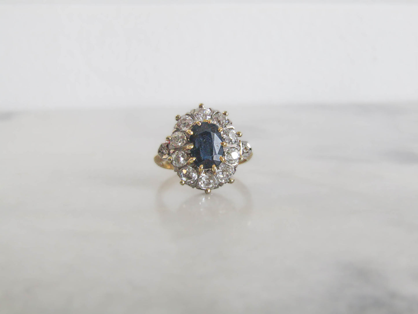 1.7 Carat Art Deco Sapphire and Diamond Ring, Antique Pompadour Daisy Ring c. 1910