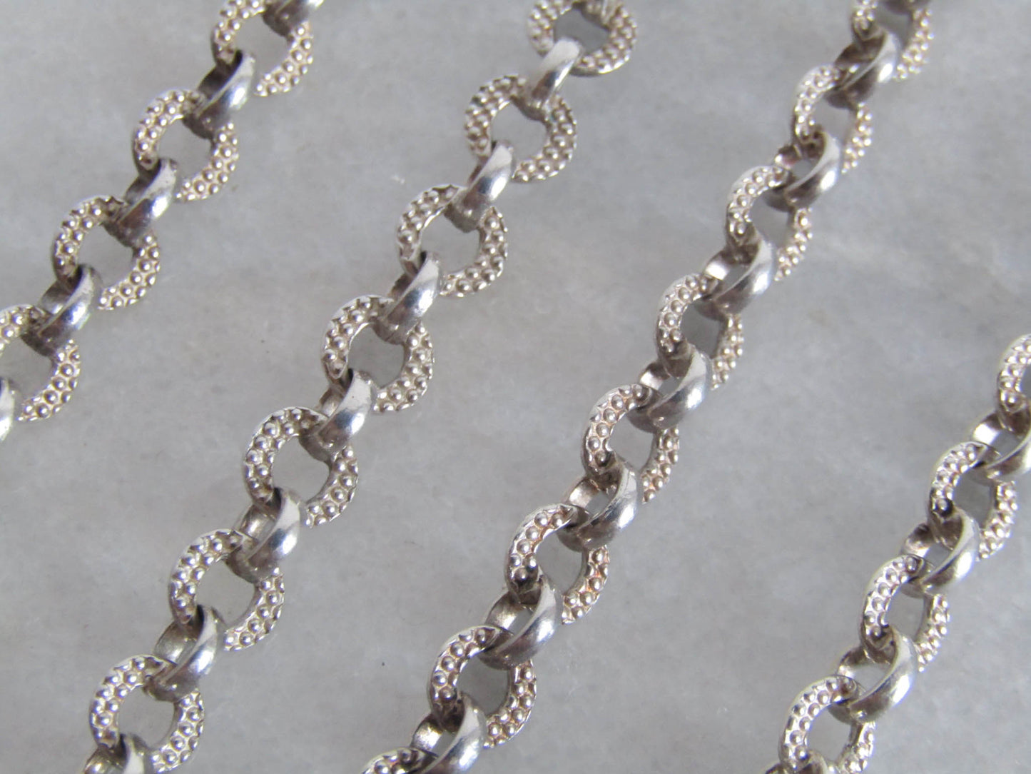 Antique Silver Textured Long Guard Chain