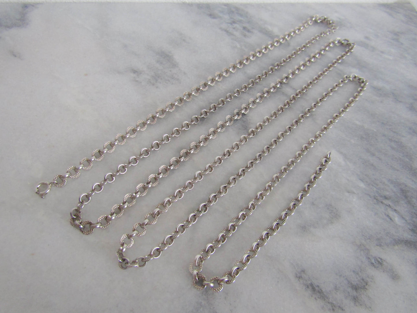Antique Silver Textured Long Guard Chain
