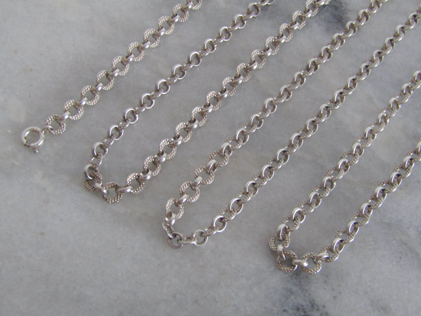 Antique Silver Textured Long Guard Chain