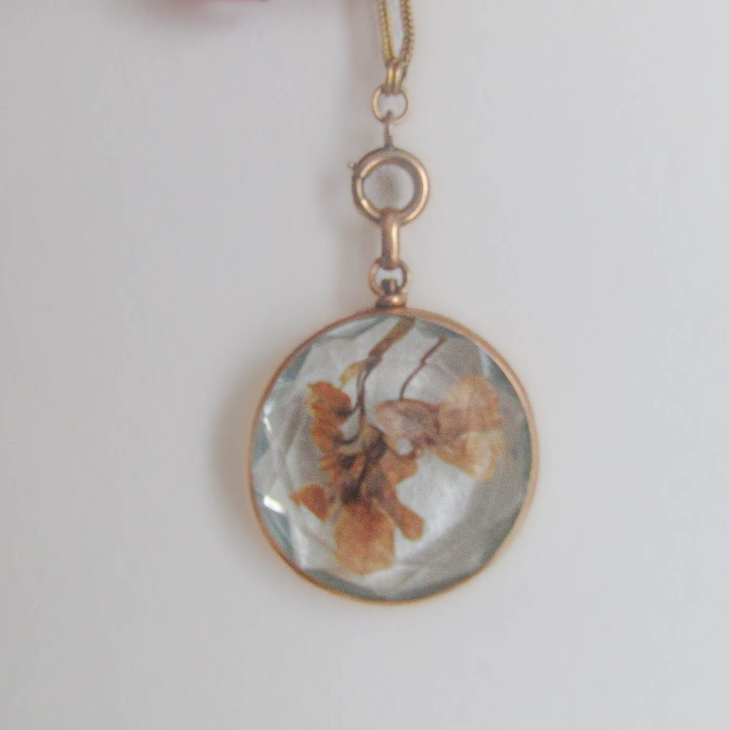 Antique Beveled Glass Screw Top Romantic Sentimental Shaker Locket