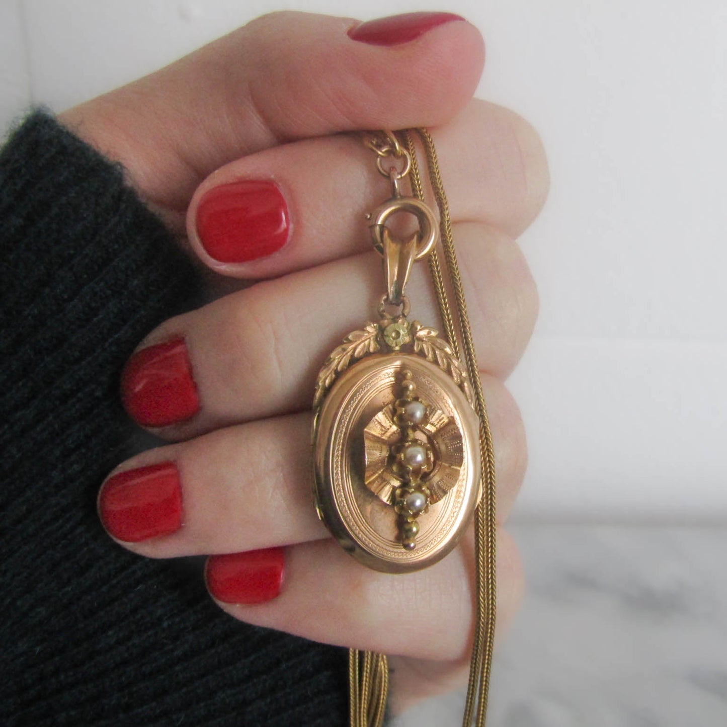Antique Solid 18K Gold Victorian Locket c. 1880