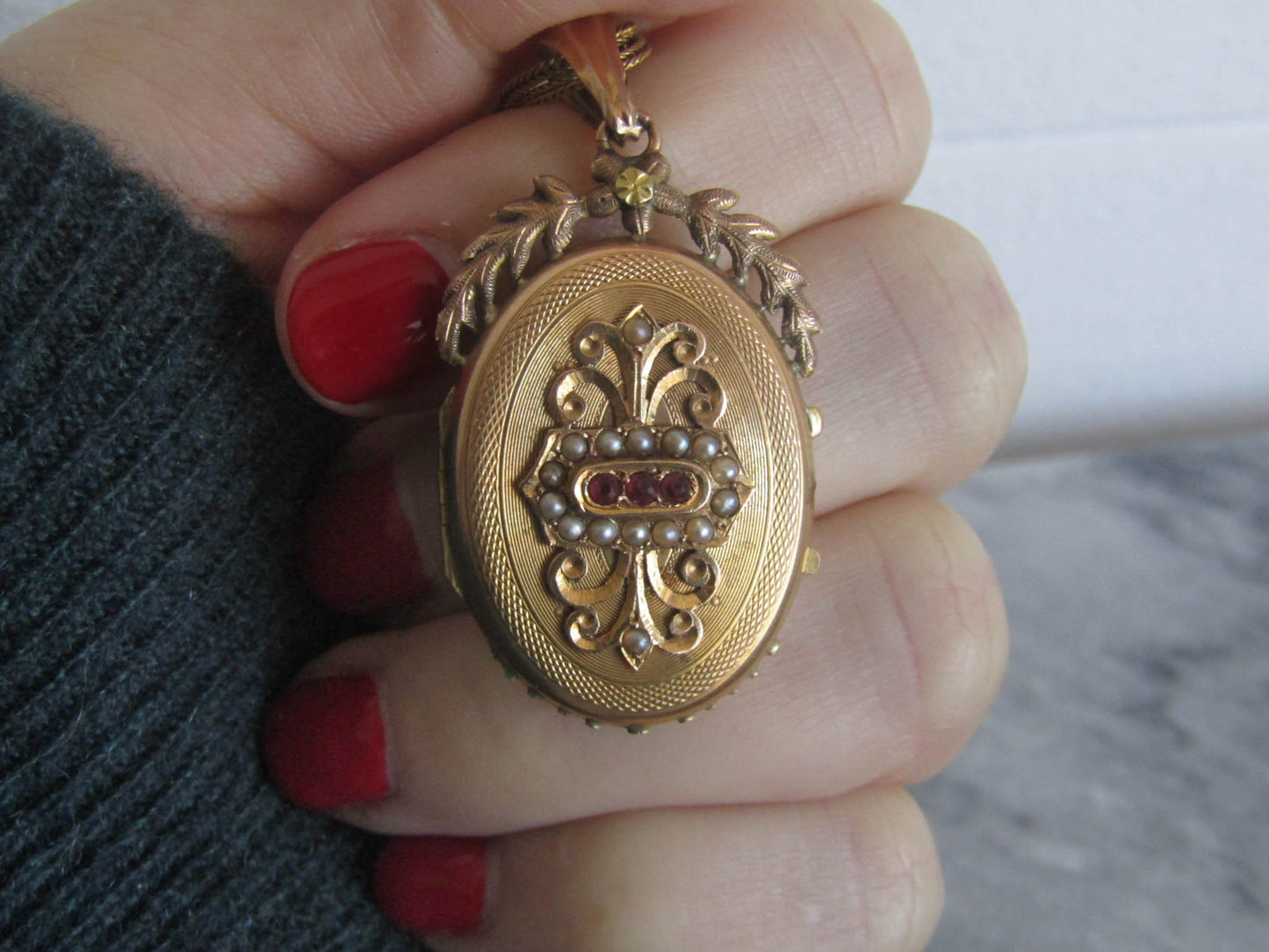 Antique 18K Solid Gold French Victorian Locket with Hinged Glass Partition