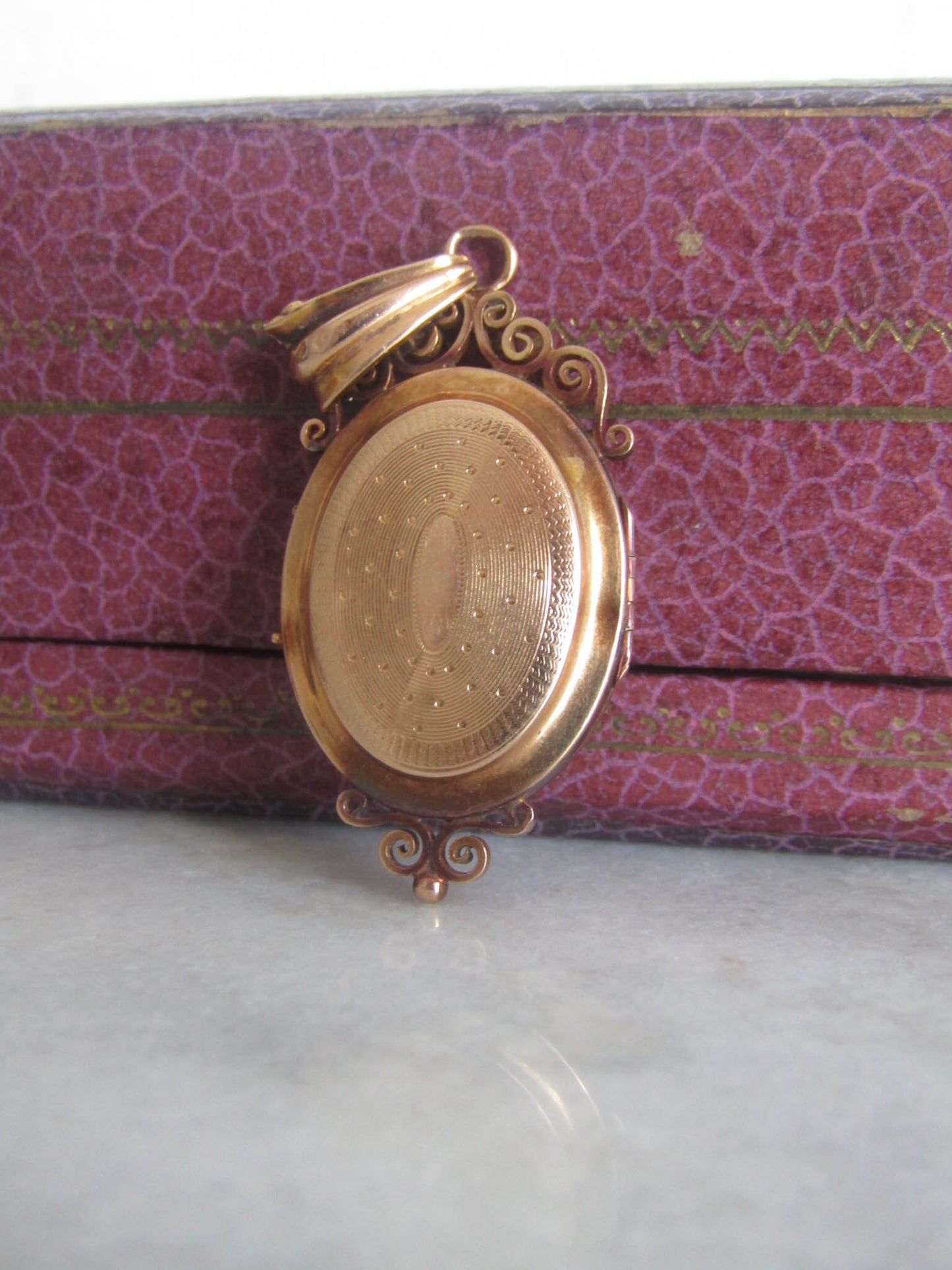 Antique French Victorian Vinaigrette 18k Solid Gold Locket with Hinged Glass Partition