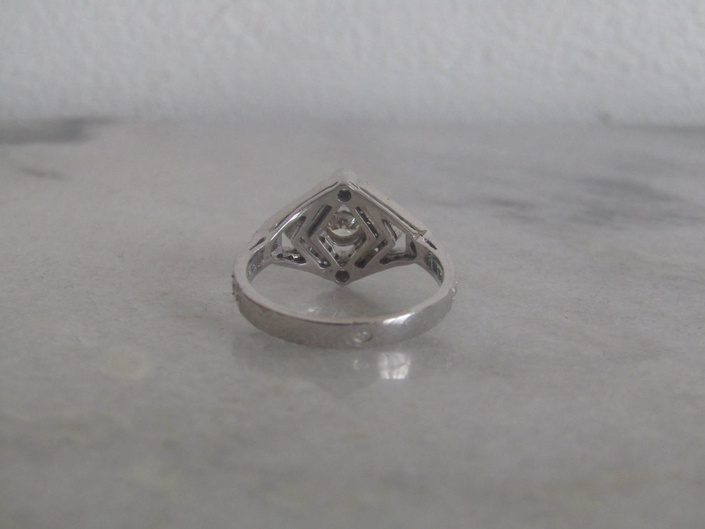 Vintage Art Deco Style 18K Solid Gold Diamond Ring before 2000