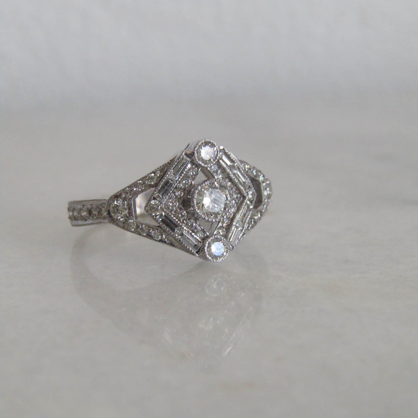 Vintage Art Deco Style 18K Solid Gold Diamond Ring before 2000