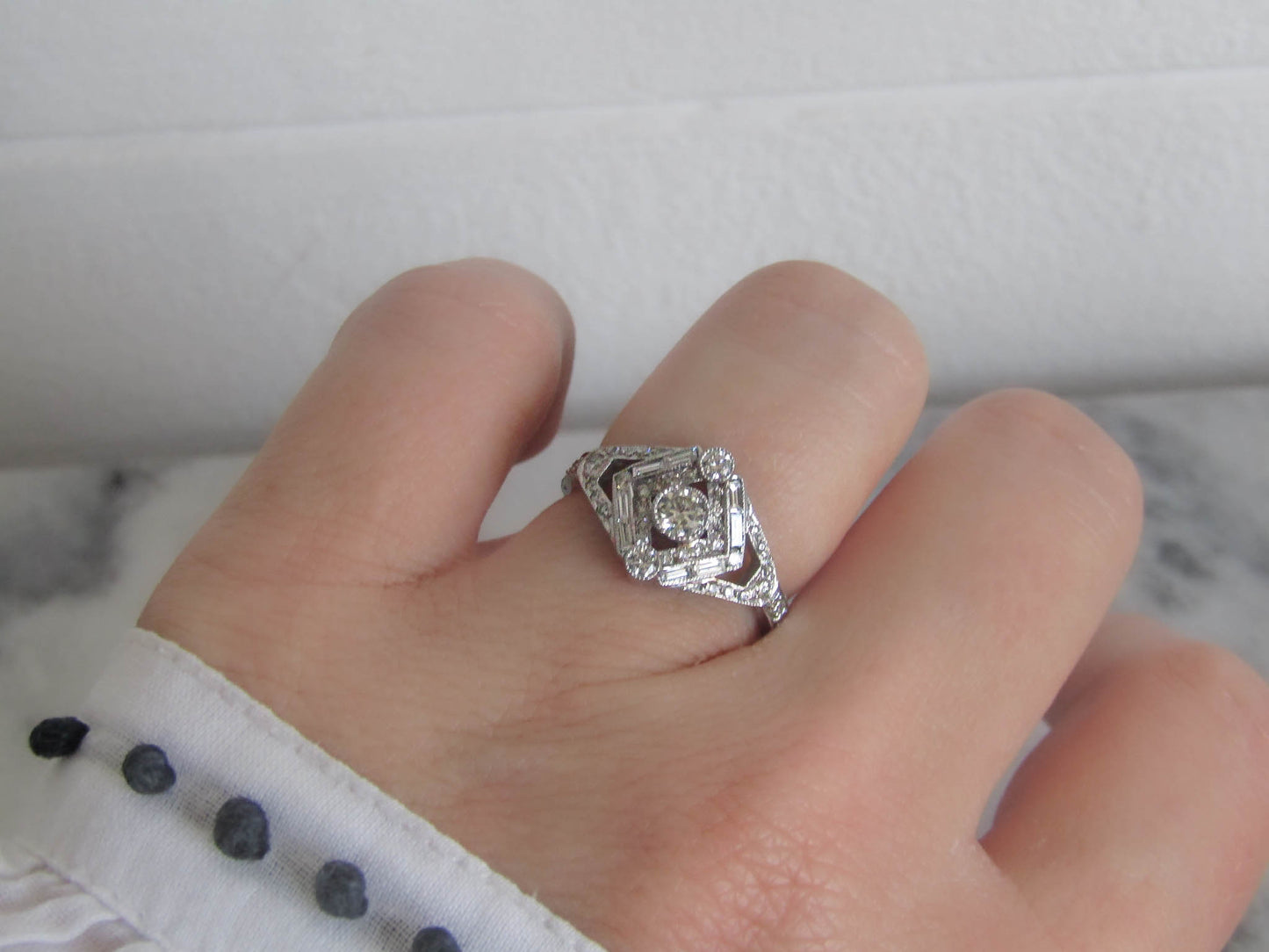 Vintage Art Deco Style 18K Solid Gold Diamond Ring before 2000