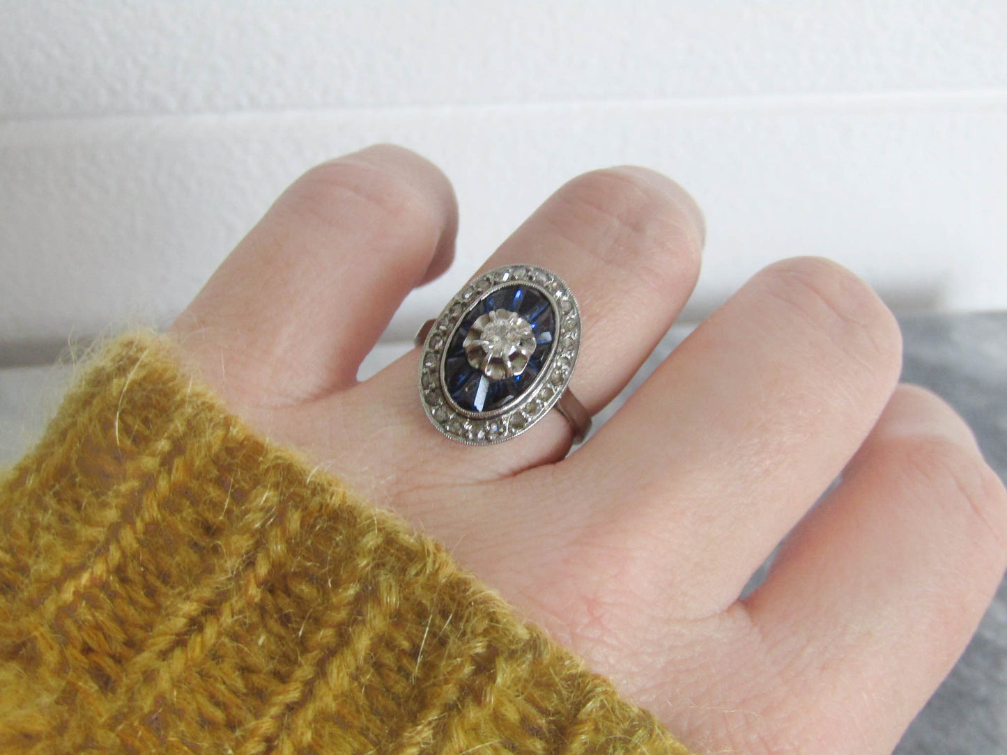 Antique Art Deco Calibrated Sapphire Ring