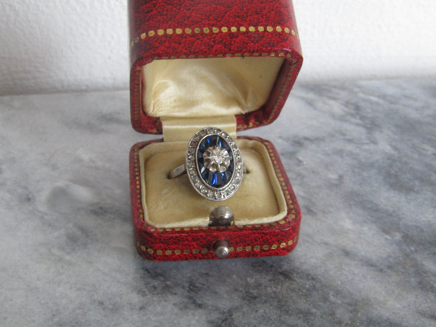 Antique Art Deco Calibrated Sapphire Ring