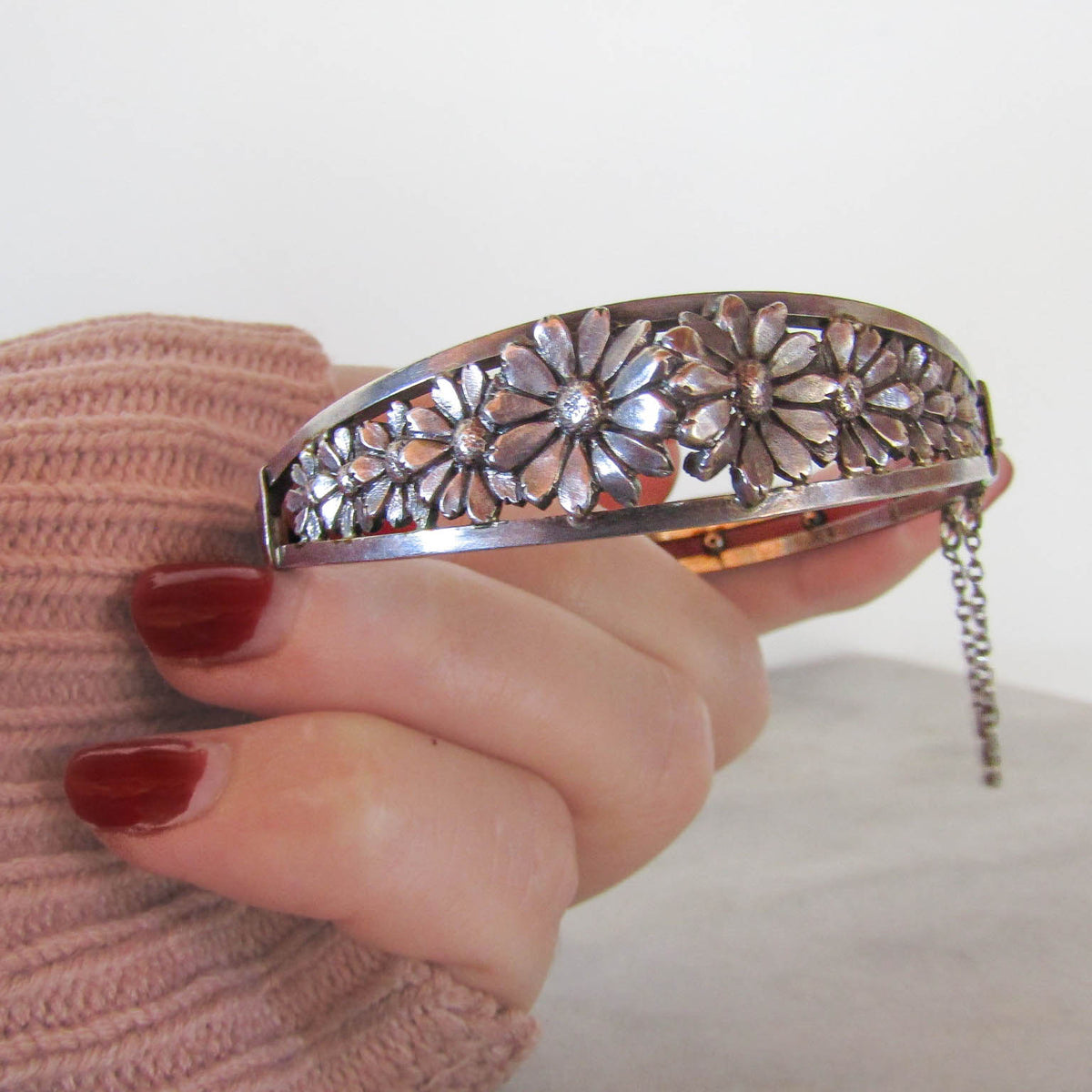Antique Art Deco Silver Daisy Bangle Bracelet of French Origin