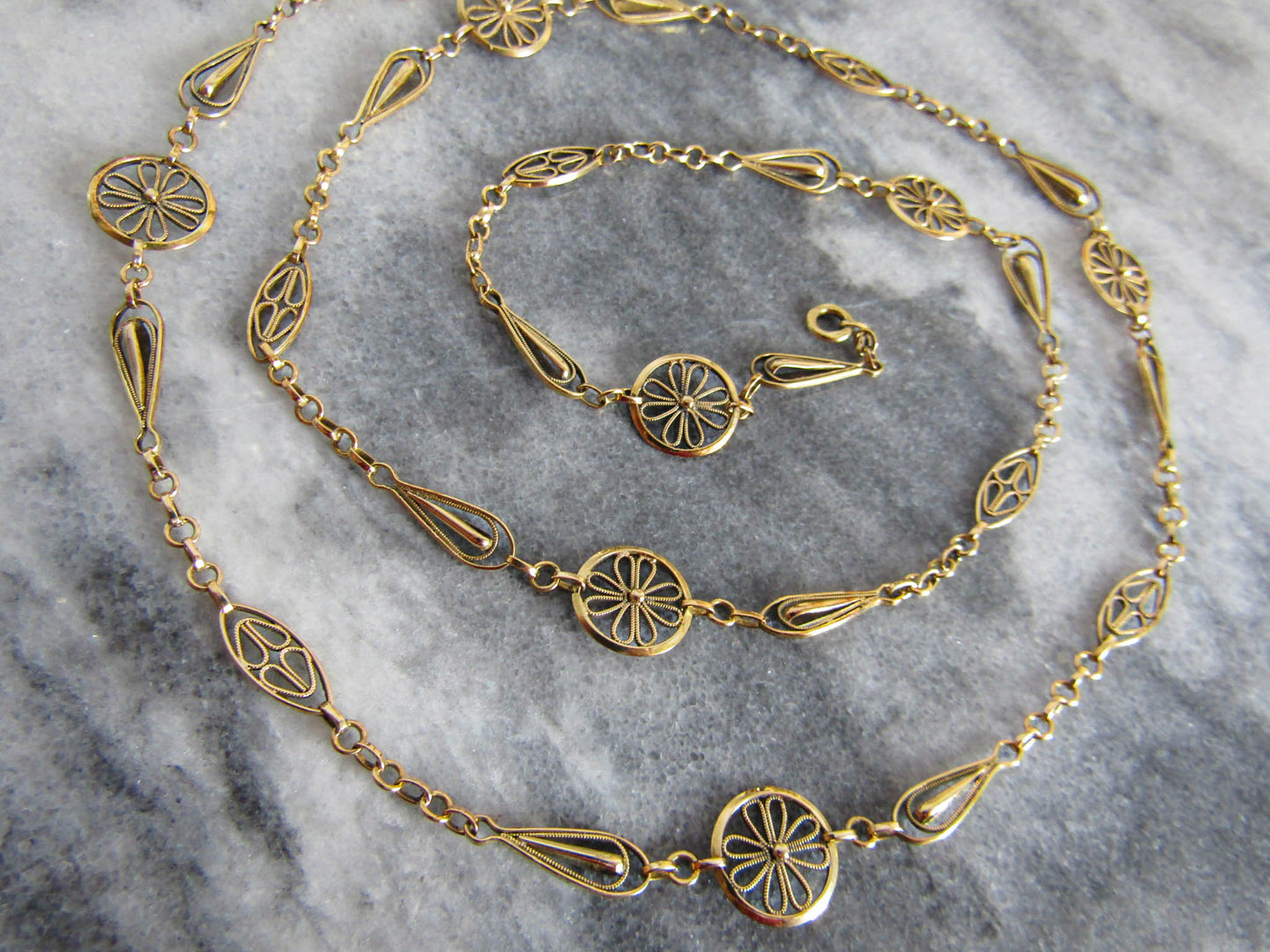 RARE 18k Solid Gold Victorian Filigree Necklace, Antique French Belle Epoque Chain c. 1890 (12 g)