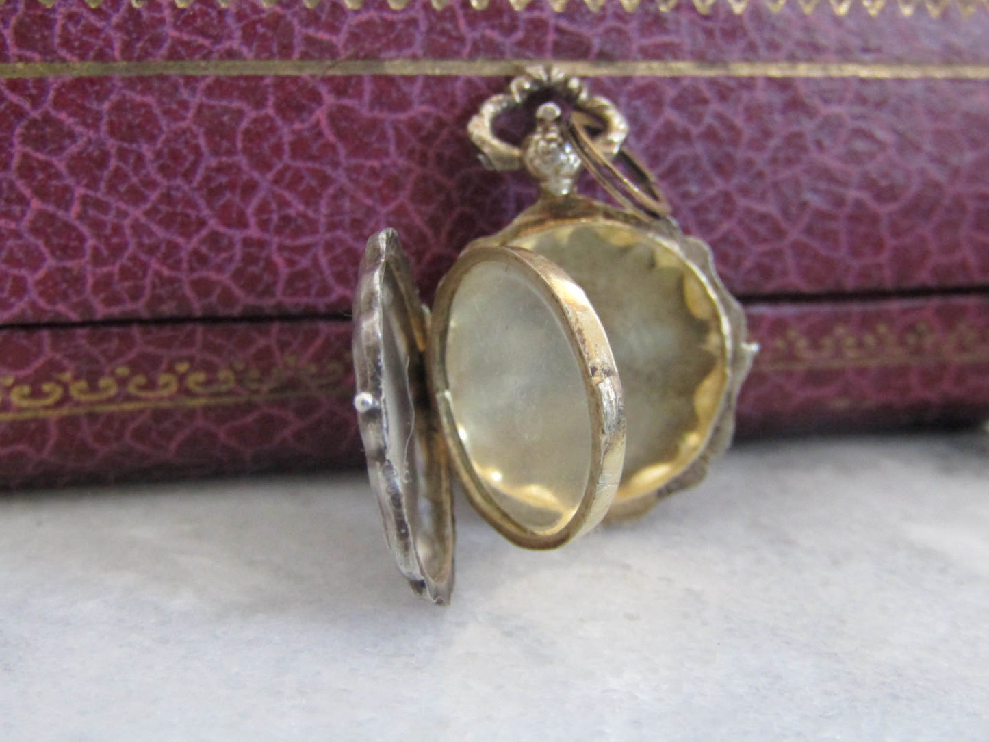 Antique French Guilloche Vermeil Locket with Glass Partition, XIX century photo locket