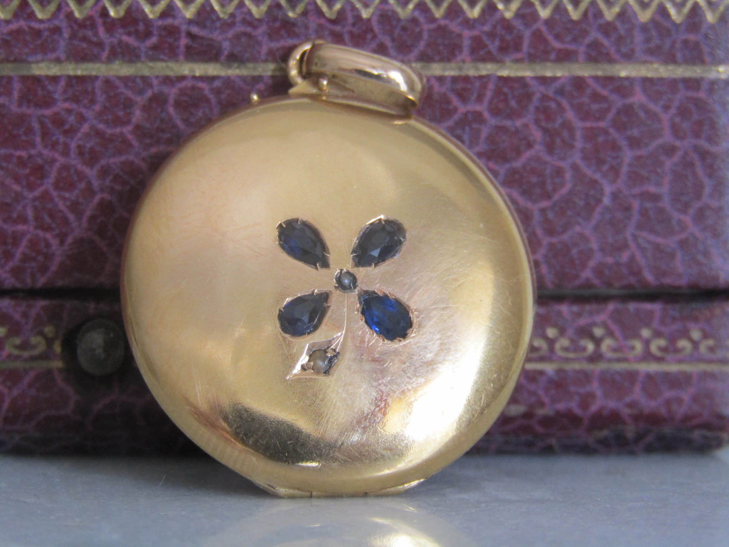 Art Nouveau 18K Solid Gold and Sapphire Lucky Clover Locket, Antique French Belle Epoque Locket c. 1900