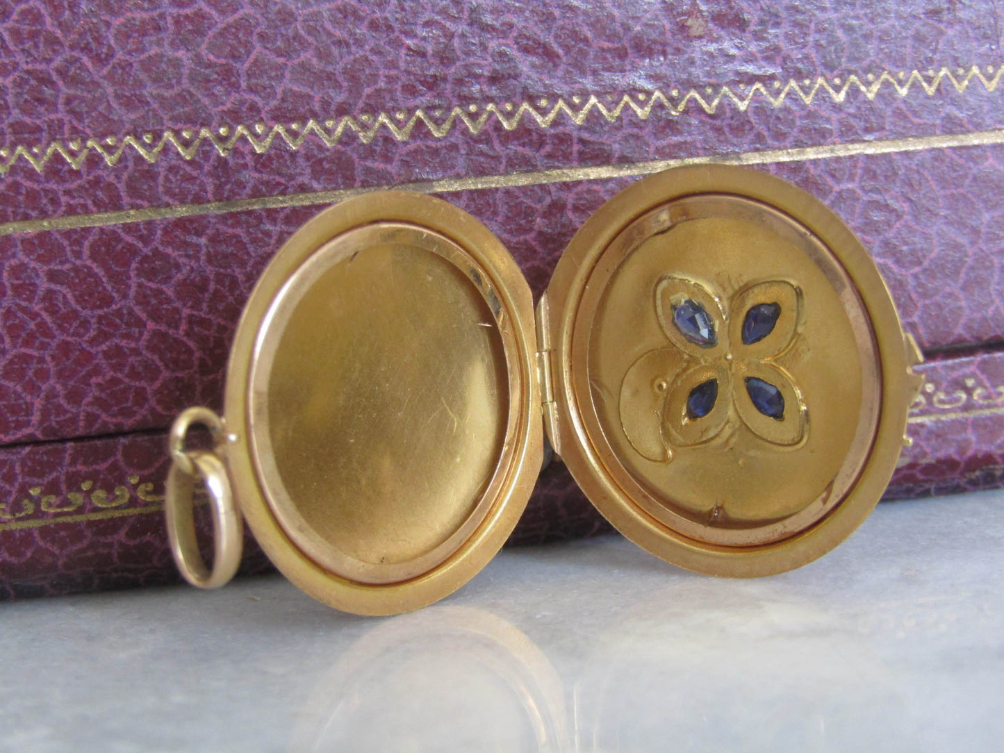 Art Nouveau 18K Solid Gold and Sapphire Lucky Clover Locket, Antique French Belle Epoque Locket c. 1900