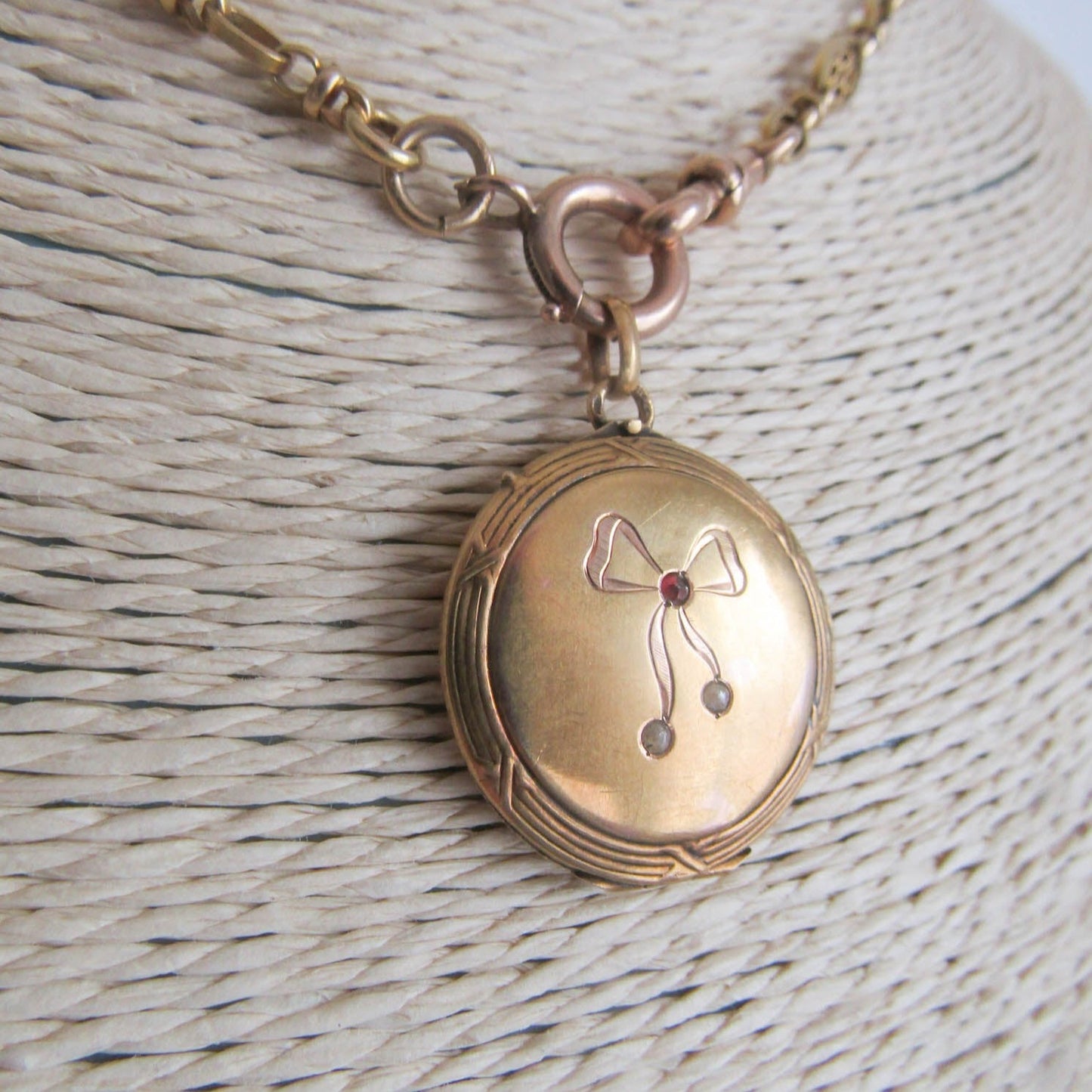 Art Nouveau 18k Solid Gold Bow Locket, Antique French Sentimental Pendant c. 1900