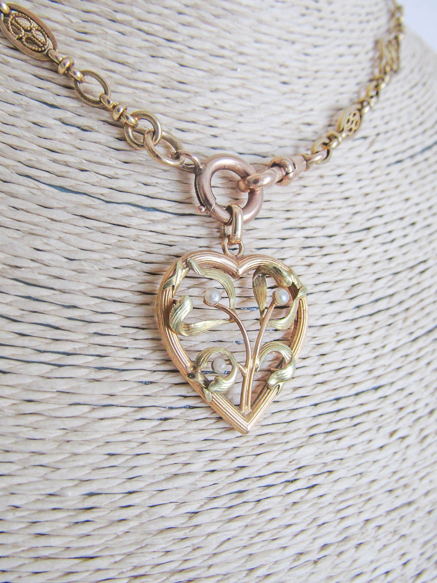 18k Art Nouveau Mistletoe Heart Pendant, Antique French Belle Epoque Charm c. 1900