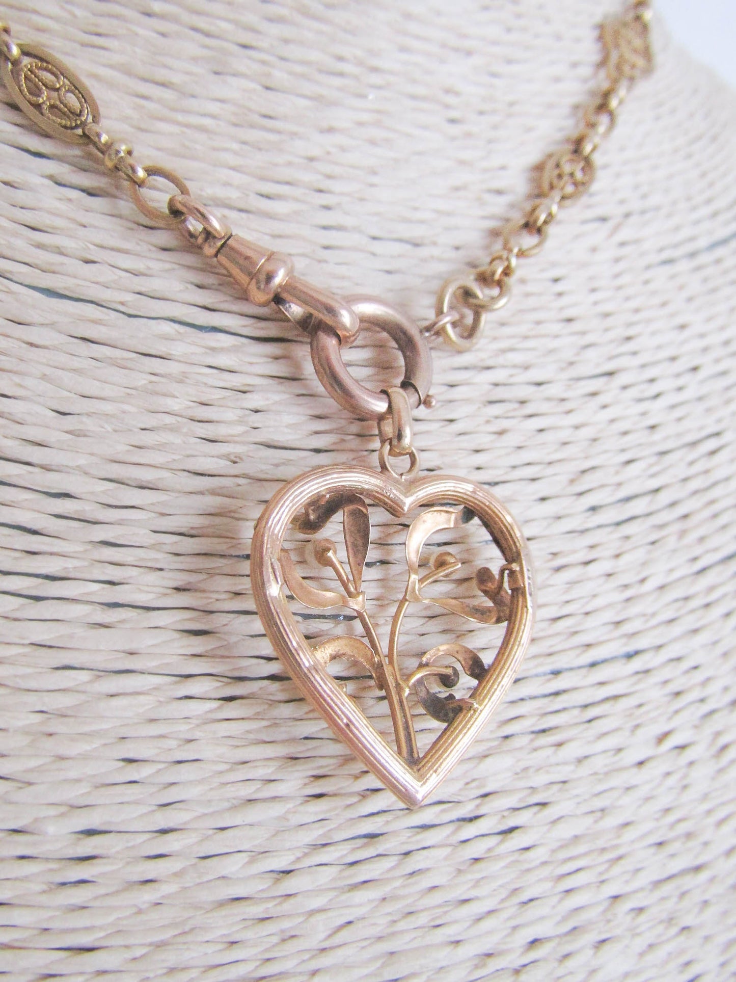 18k Art Nouveau Mistletoe Heart Pendant, Antique French Belle Epoque Charm c. 1900