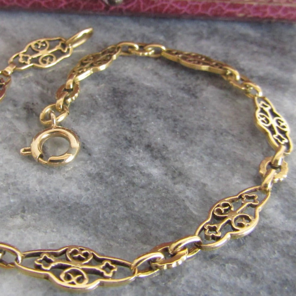 Victorian 18K Solid Gold Filigree Heart Bracelet, Antique French Belle Epoque Bracelet with Hearts