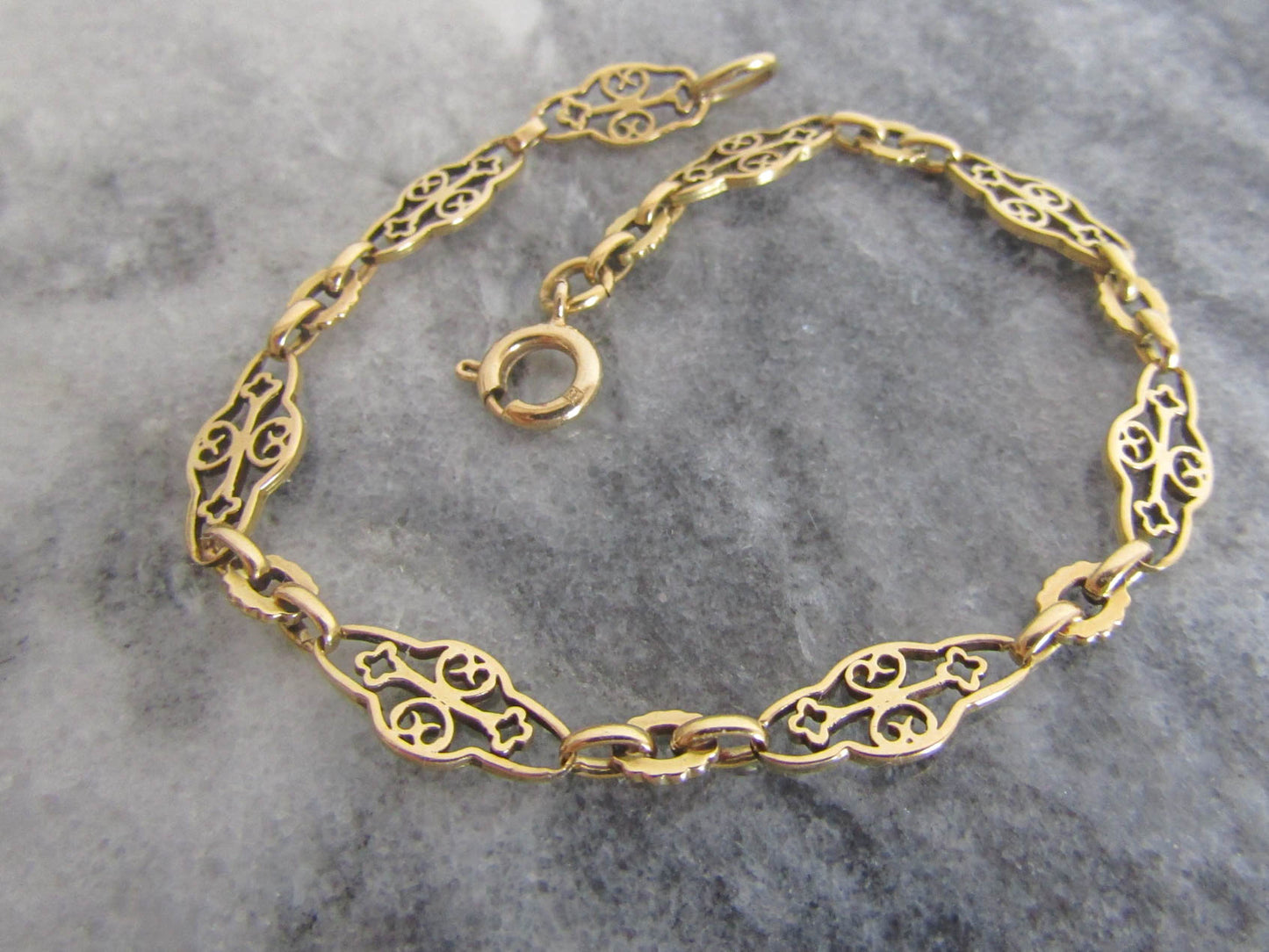 Victorian 18K Solid Gold Filigree Heart Bracelet, Antique French Belle Epoque Bracelet with Hearts