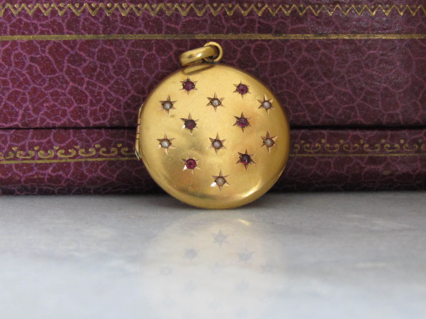 18K Victorian Ruby and Pearl Round Locket with Hinged Glass Partition, French Belle Epoque Sentimental locket