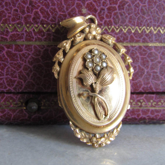 Antique 18k Gold French Forget me Not Locket with Seed Pearls, Victorian Belle Epoque Locket XIX Century Pendant