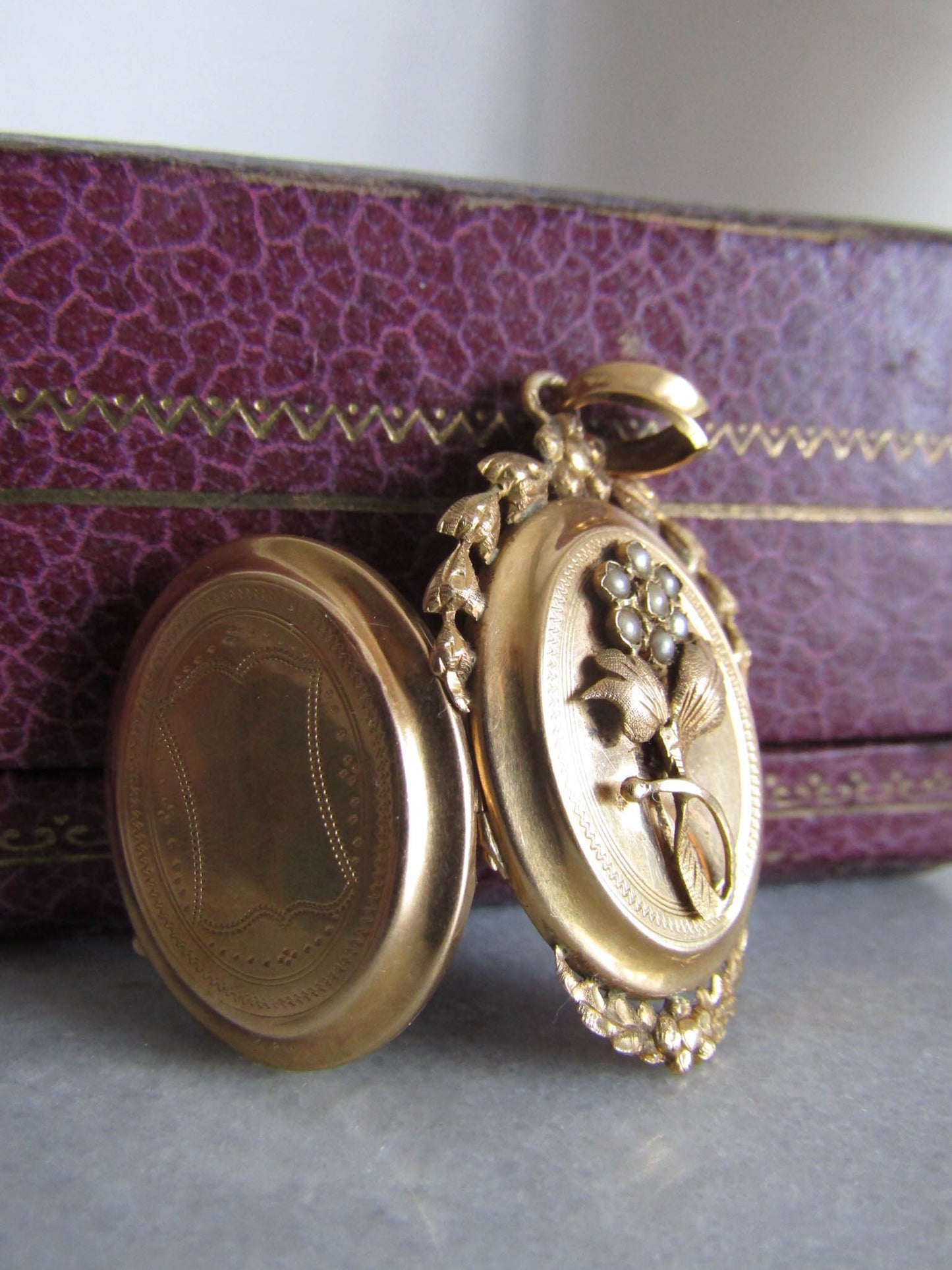 Antique 18k Gold French Forget me Not Locket with Seed Pearls, Victorian Belle Epoque Locket XIX Century Pendant