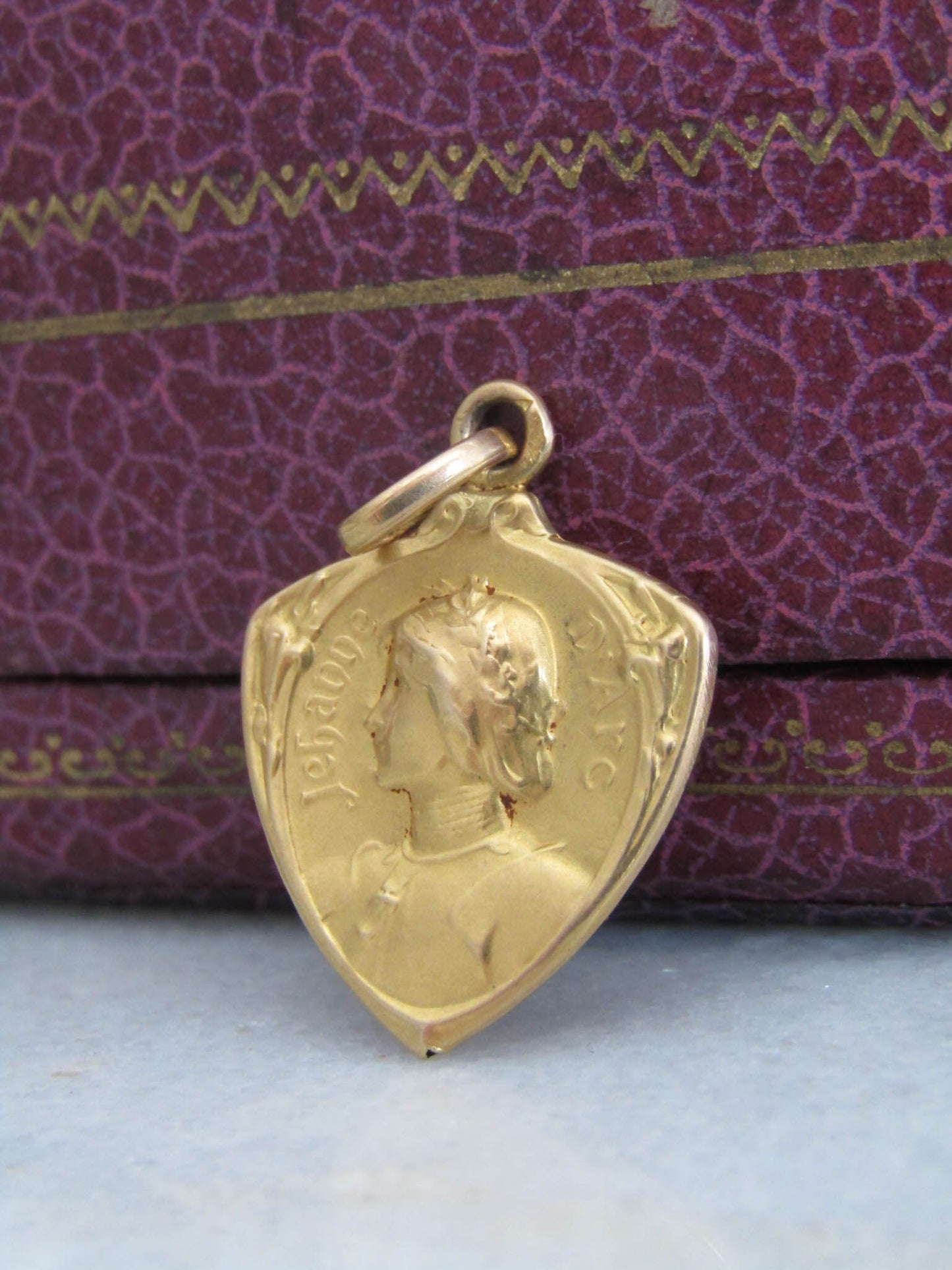 Antique 18K Rare Joan of Arc Religious Medal signed 1920