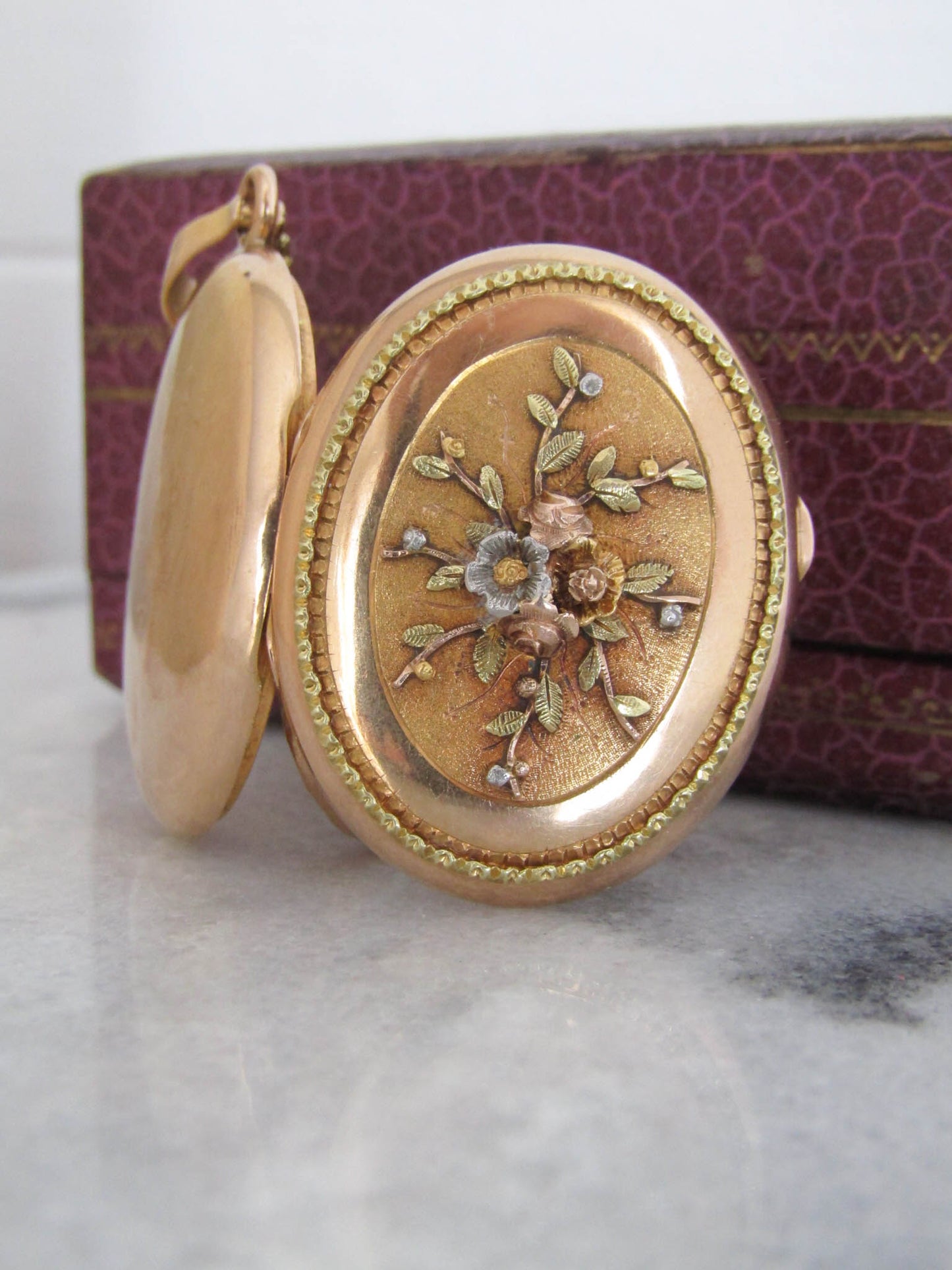 Antique Victorian 18K Solid Gold Locket with Hinged Glass Partition c. 1860