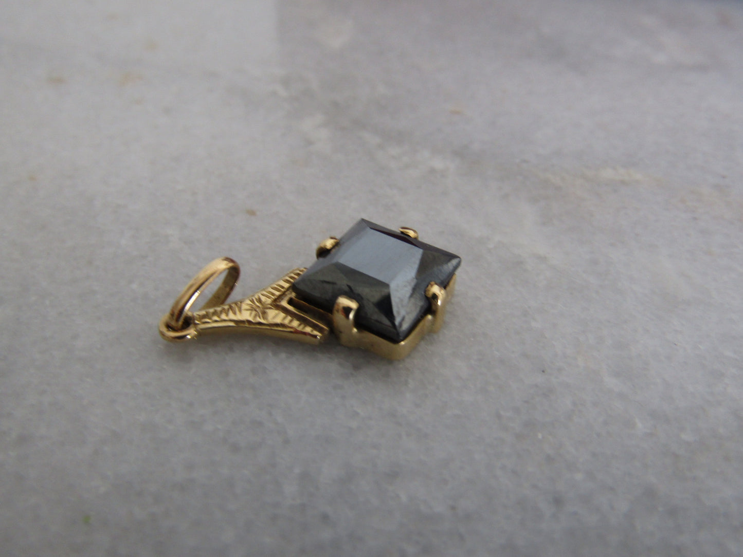 Vintage French 18k Gold Hematite Pendant