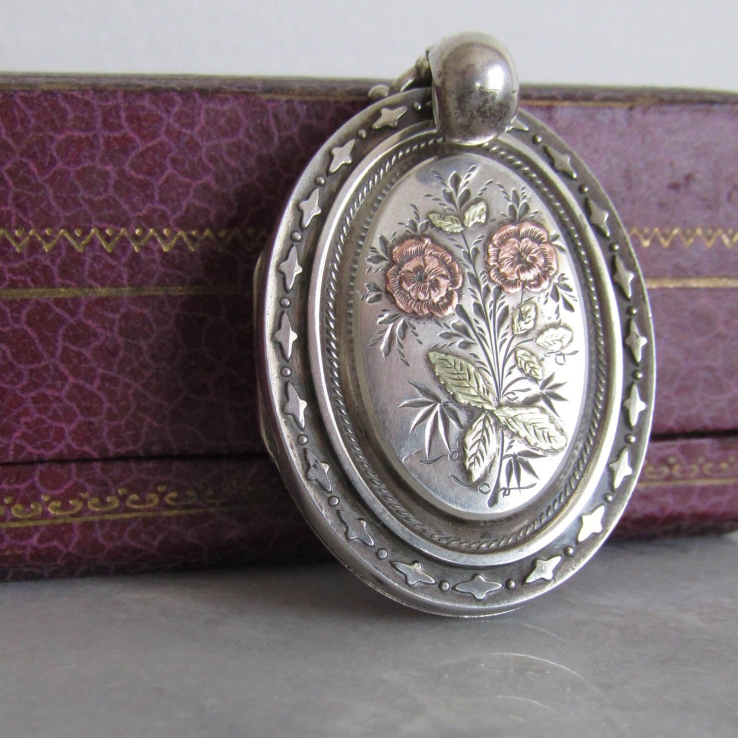 Victorian Silver Aesthetic Locket With Rose Gold and Green Gold, Antique XIX Century Floral Locket c. 1880