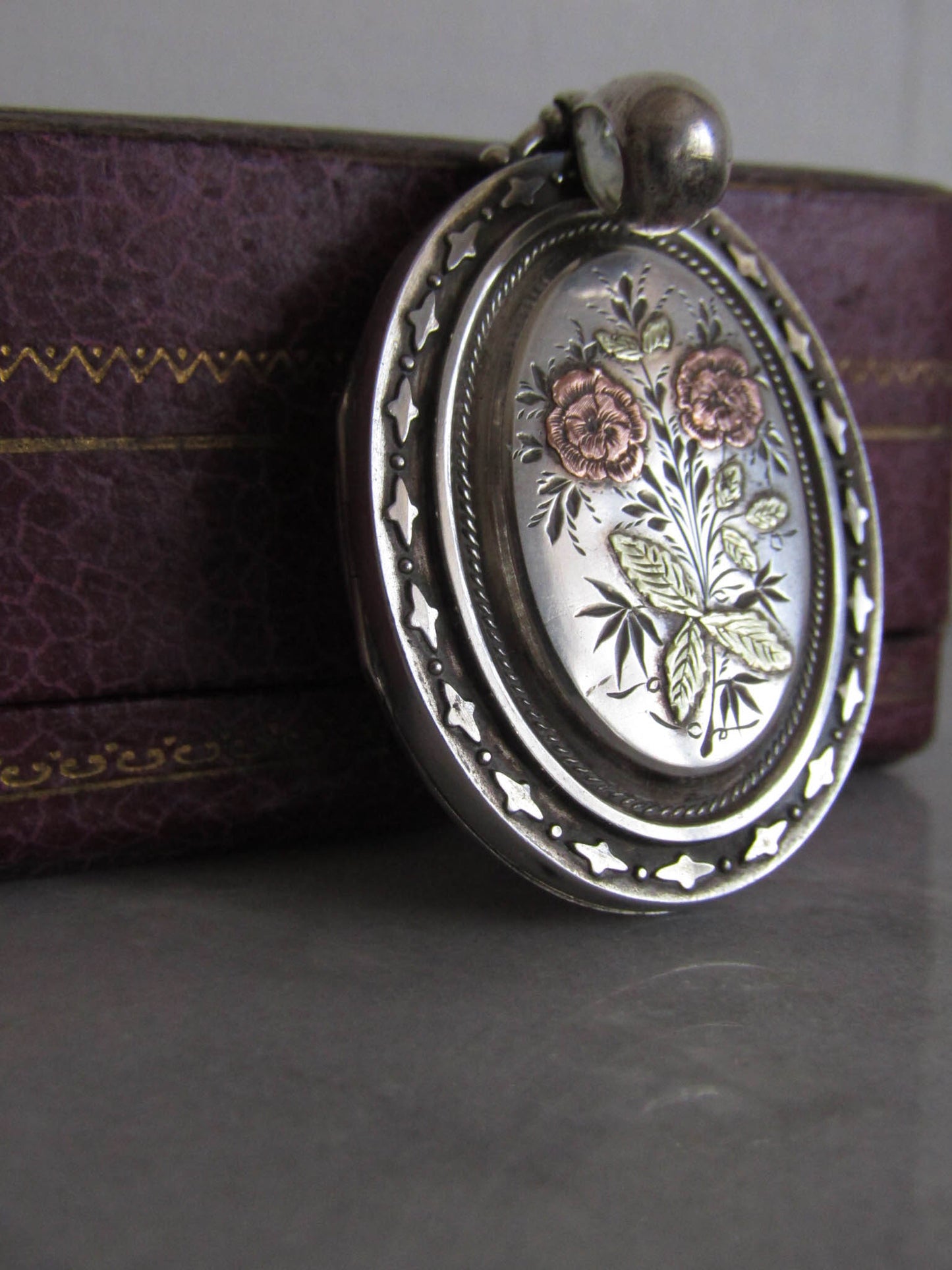 Victorian Silver Aesthetic Locket With Rose Gold and Green Gold, Antique XIX Century Floral Locket c. 1880