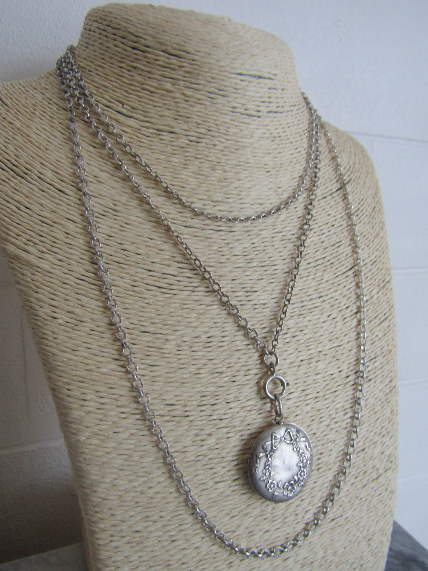 Antique Silver Art Nouveau Locket, Vintage Flower and Bow Edwardian Round Locket