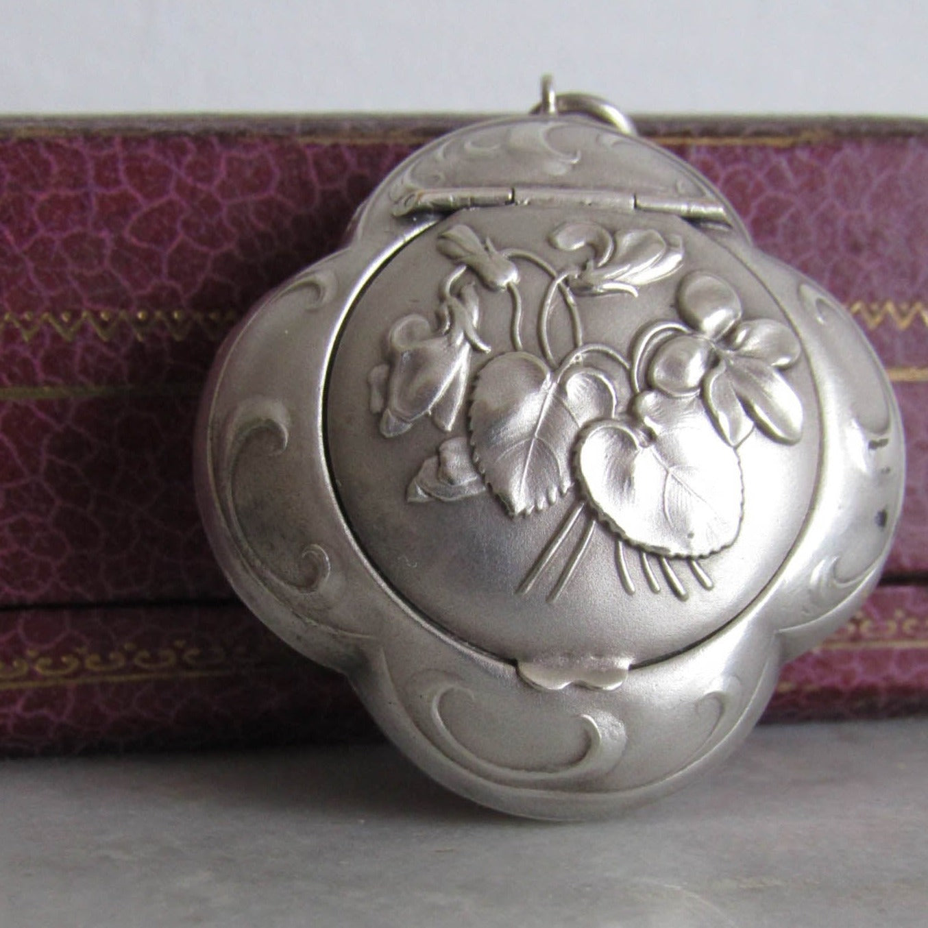 Silver Art Nouveau Quadrilobe Powder Box Pendant c. 1900