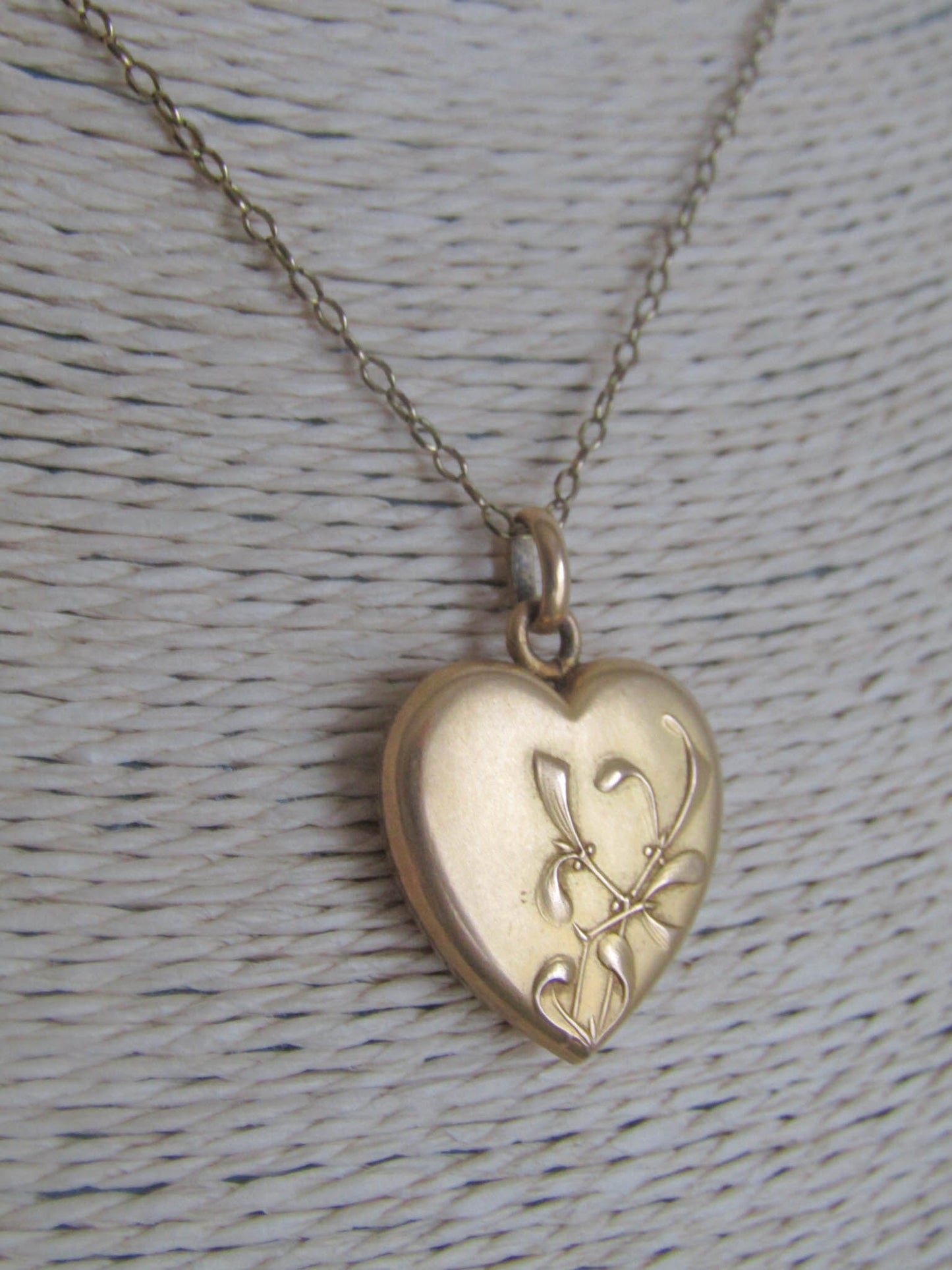 Antique French Fix Heart Pendant Necklace, Vintage Gold Filled Mistletoe Pendant