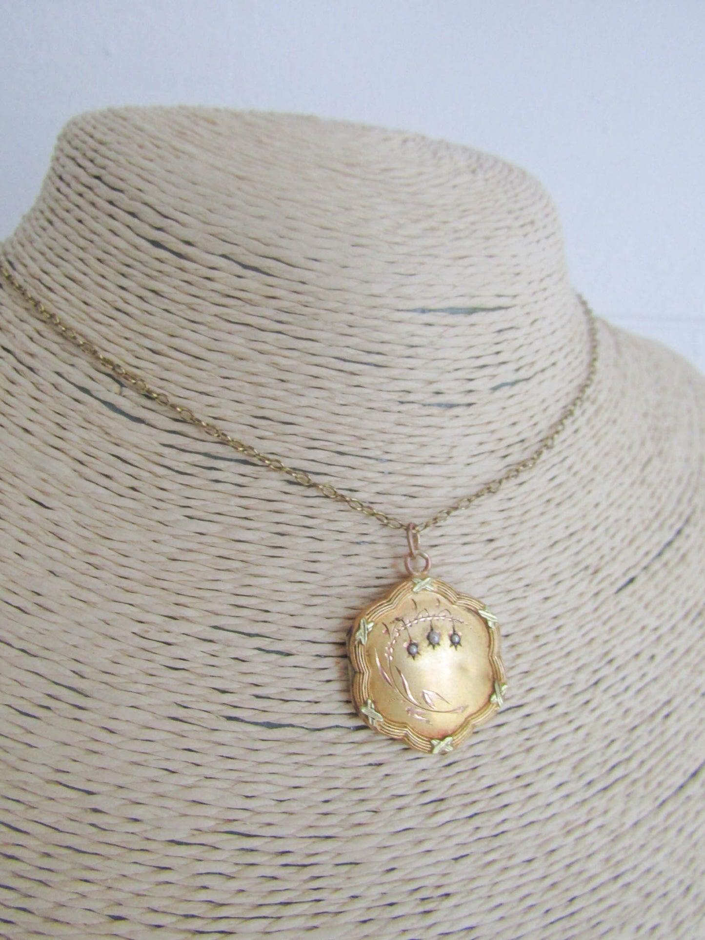 18K Gold Edwardian Lily of the Valley Locket, Antique French Art Nouveau Locket Pendant c. 1900