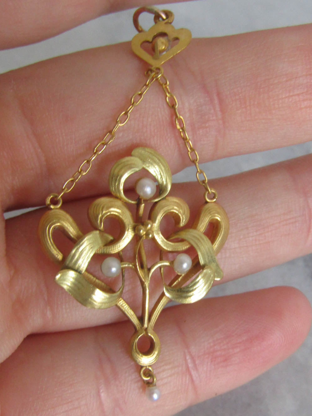 RESERVED | 18K gold Art Nouveau Mistletoe Pendant Lavaliere, Enameled V-pendant