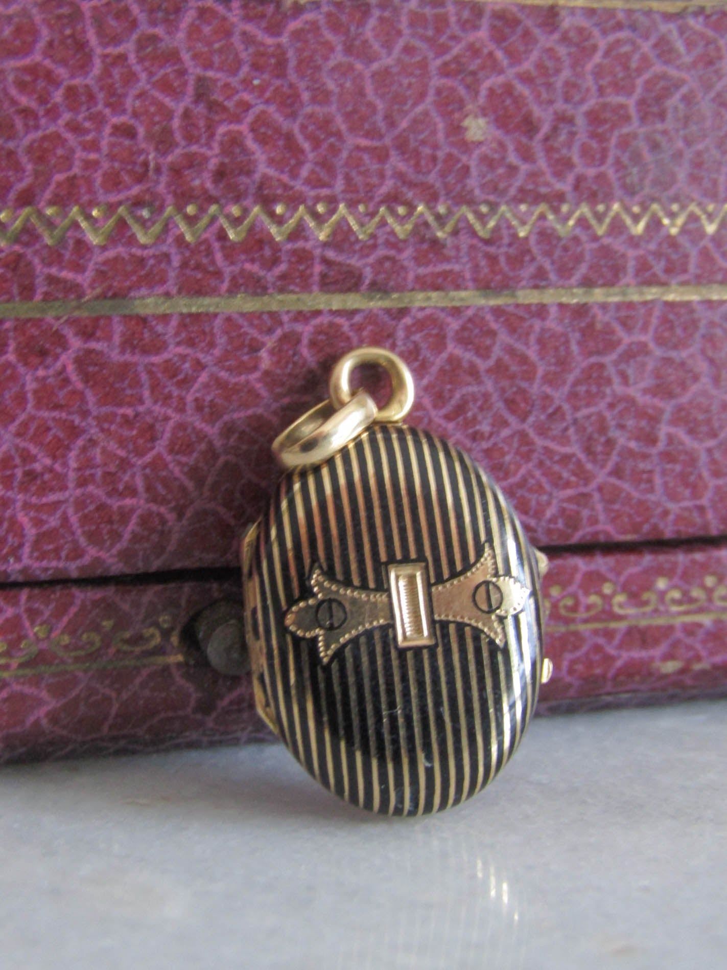 Antique 18k Gold Enamel Buckle Locket, Victorian French Belle Epoque Striped Buckle Pendant