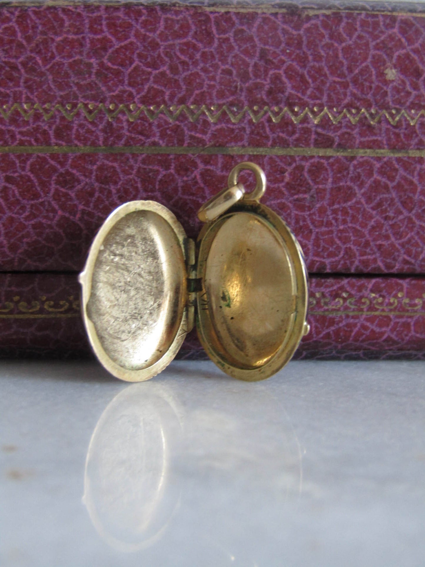 Antique 18k Gold Enamel Buckle Locket, Victorian French Belle Epoque Striped Buckle Pendant