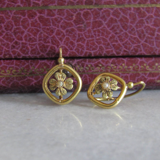 Antique 18K Gold Lucky Shamrock Earrings, Vintage French Edwardian Trefle Sleeper Earrings c. 1900