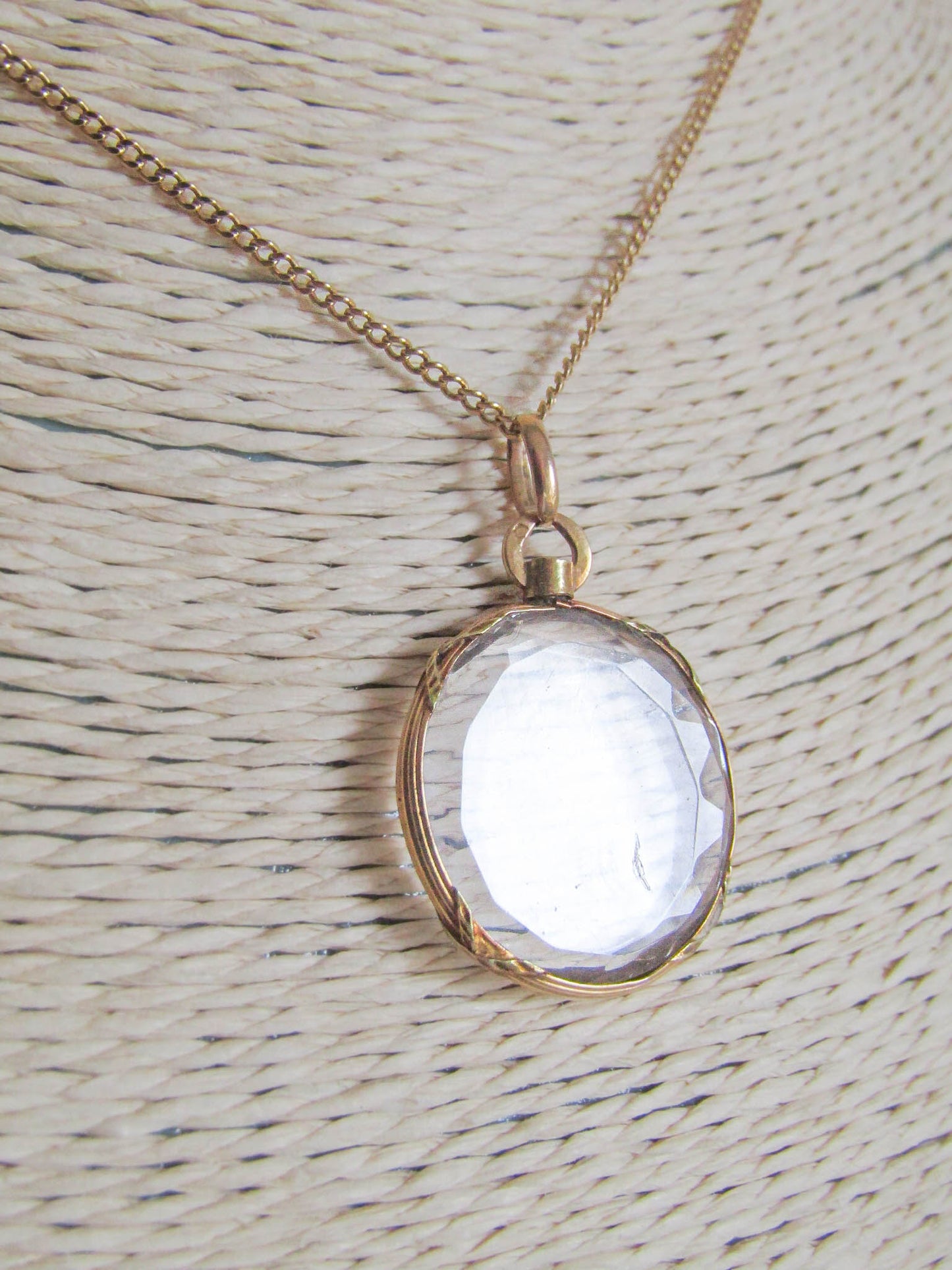 Antique 18k Gold Beveled Glass Edwardian Photo Locket