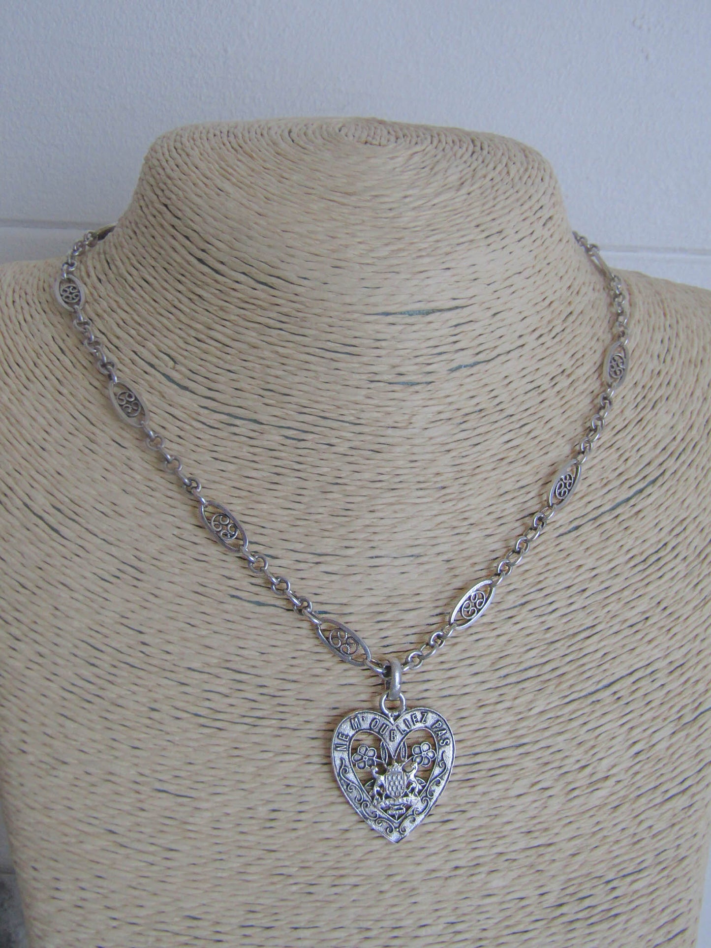 Antique Silver "ne m'oubliez pas" pendant, Don't forget me Romantic Heart Pendant c. 1900