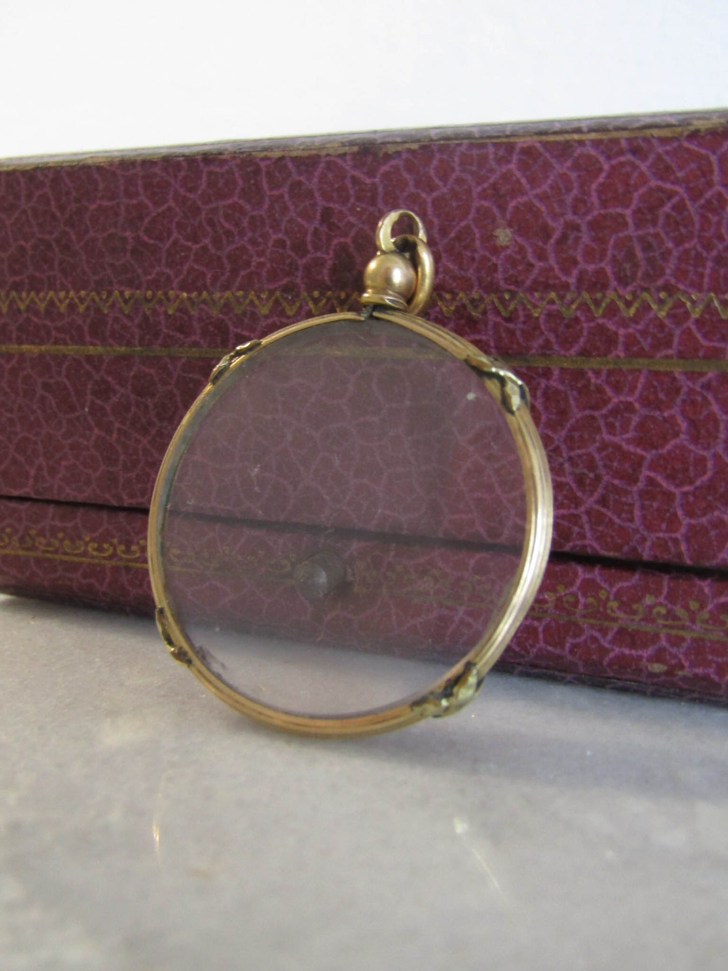 Edwardian Gold Filled Reed and Crosshatch Frame Glass Locket c. 1900